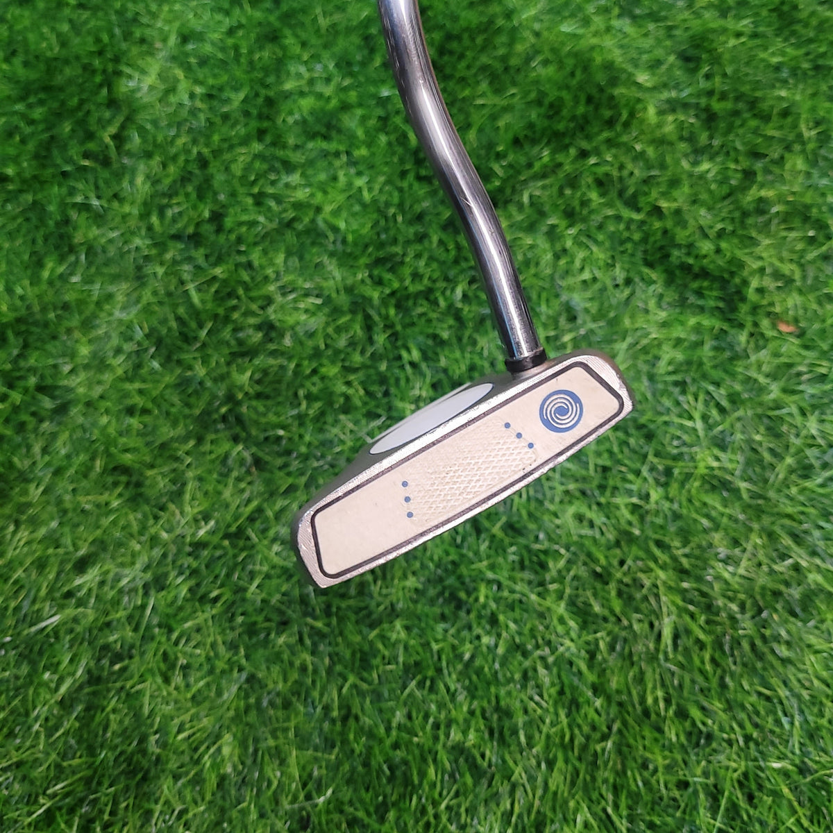 Odyssey Putter / Divine 2 Ball / 32" / Women