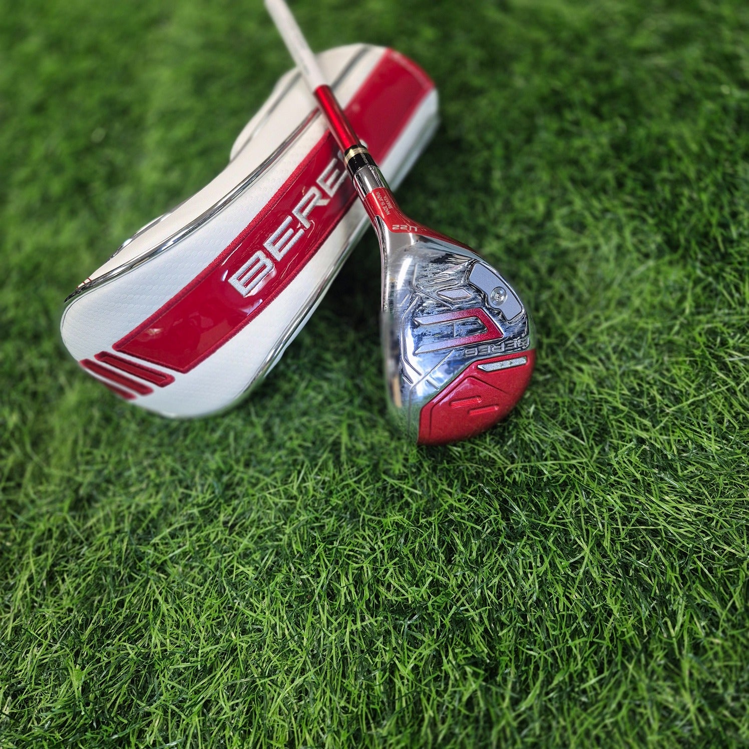 HONMA Hybrid / BERES 09 LA / 4H (22.0) / Women (Like New)