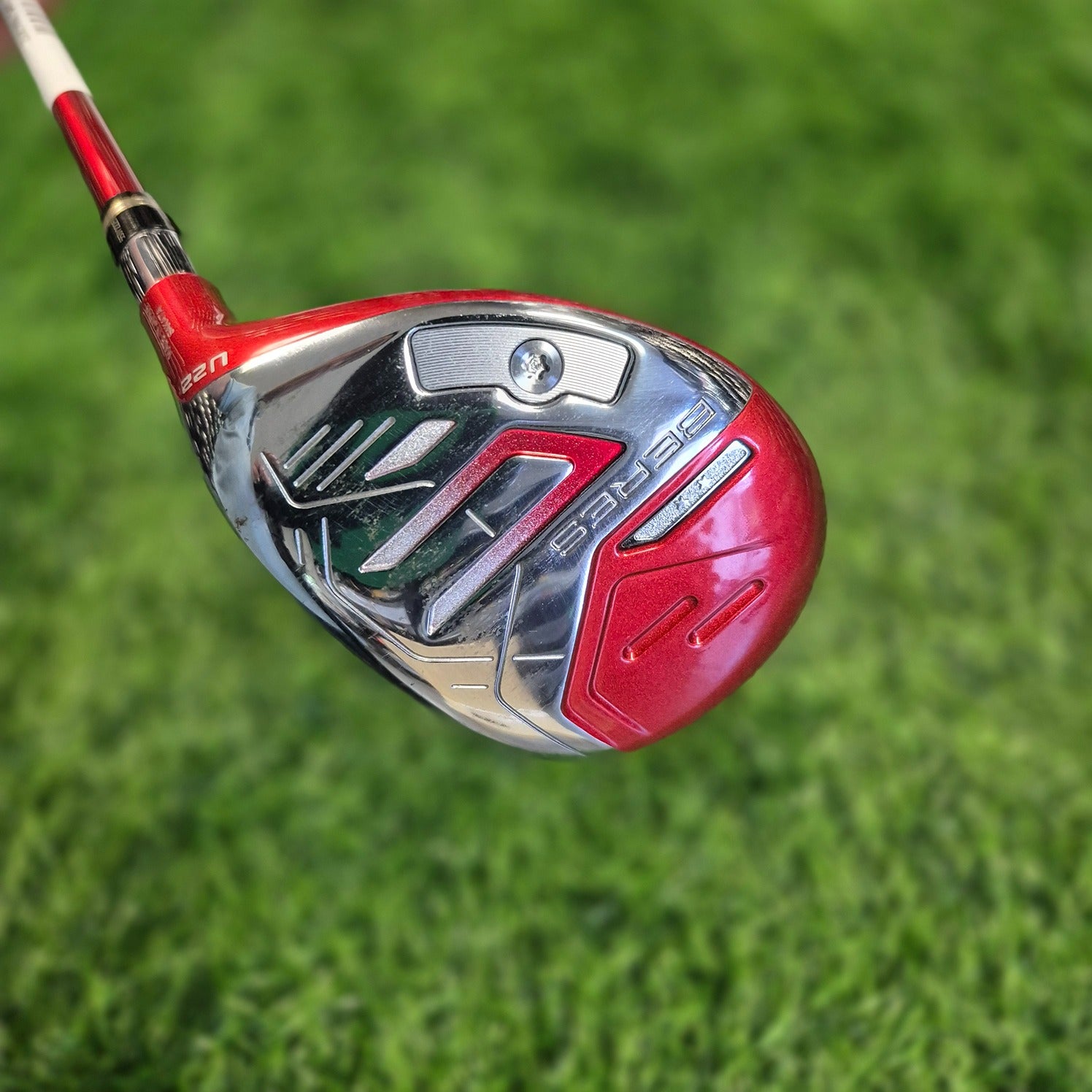 HONMA Hybrid / BERES 09 LA / 4H (22.0) / Women (Like New)