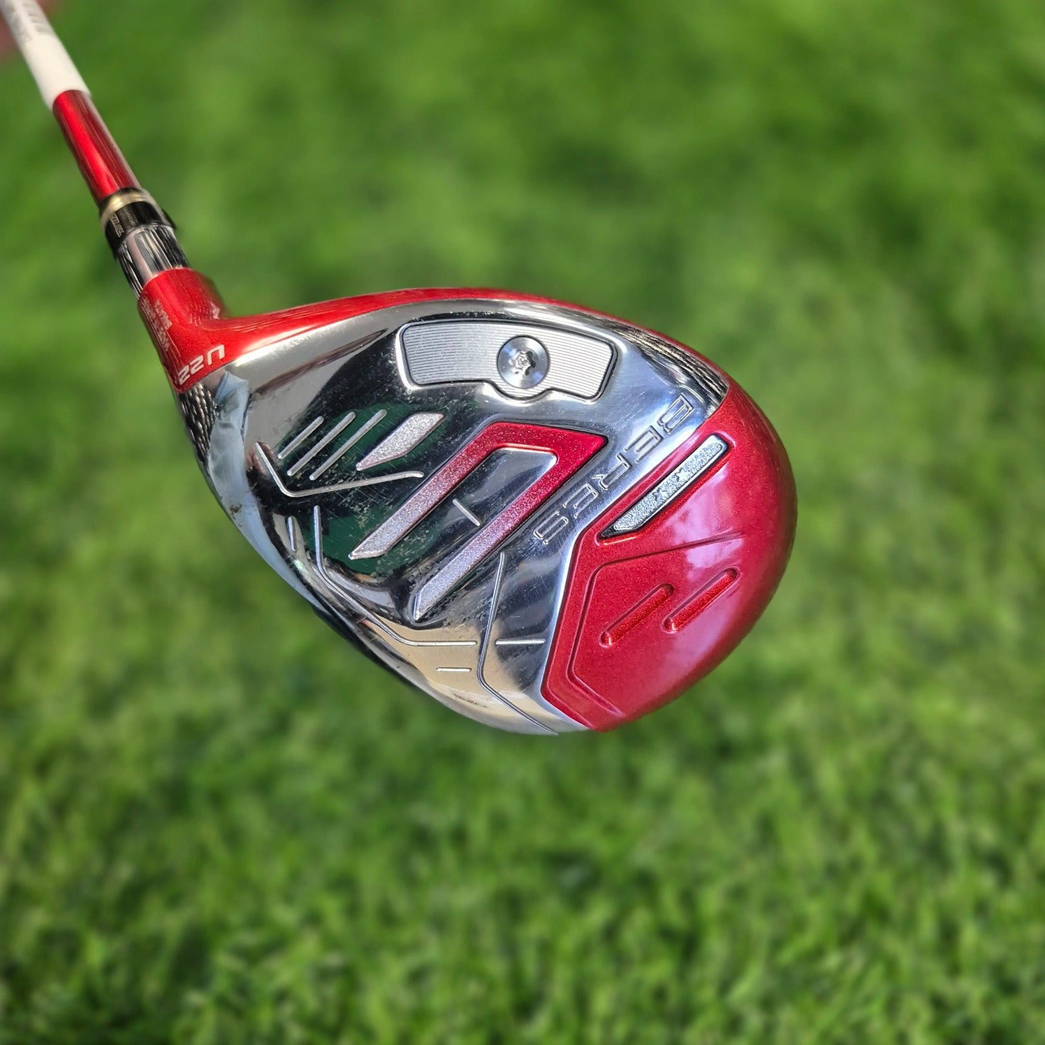 HONMA Hybrid / BERES 09 LA / 4H (22.0) / Women (Like New)