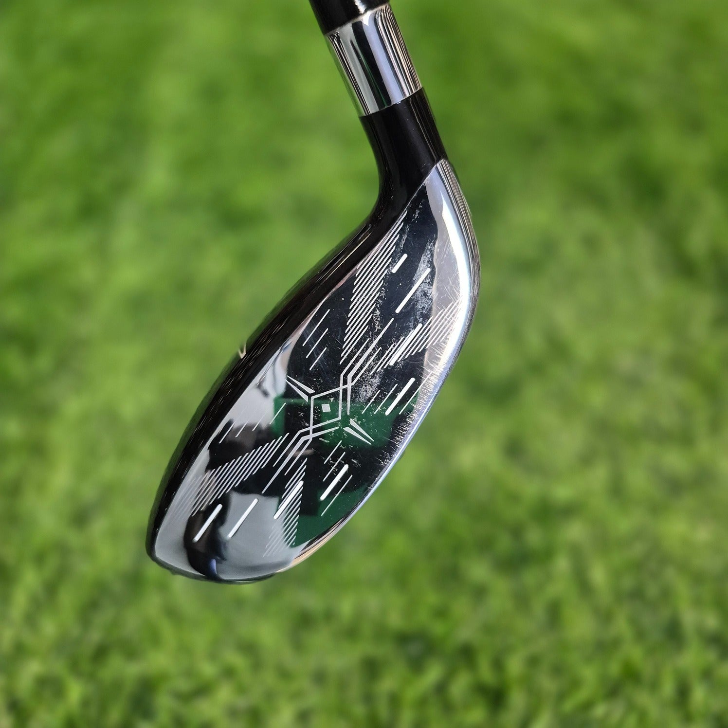 HONMA Hybrid / BERES 09 / 5H (22.0) / R (Like New)