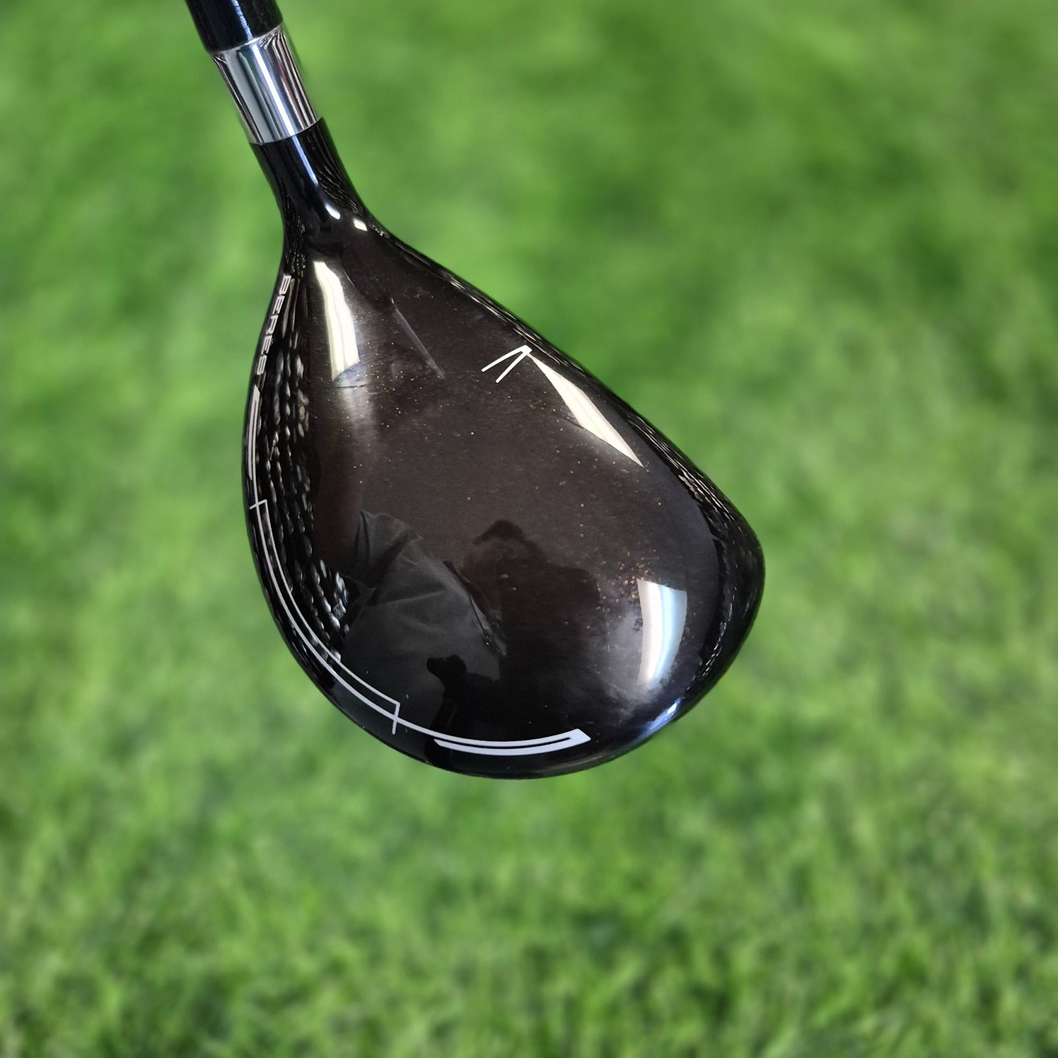 HONMA Hybrid / BERES 09 / 5H (22.0) / R (Like New)