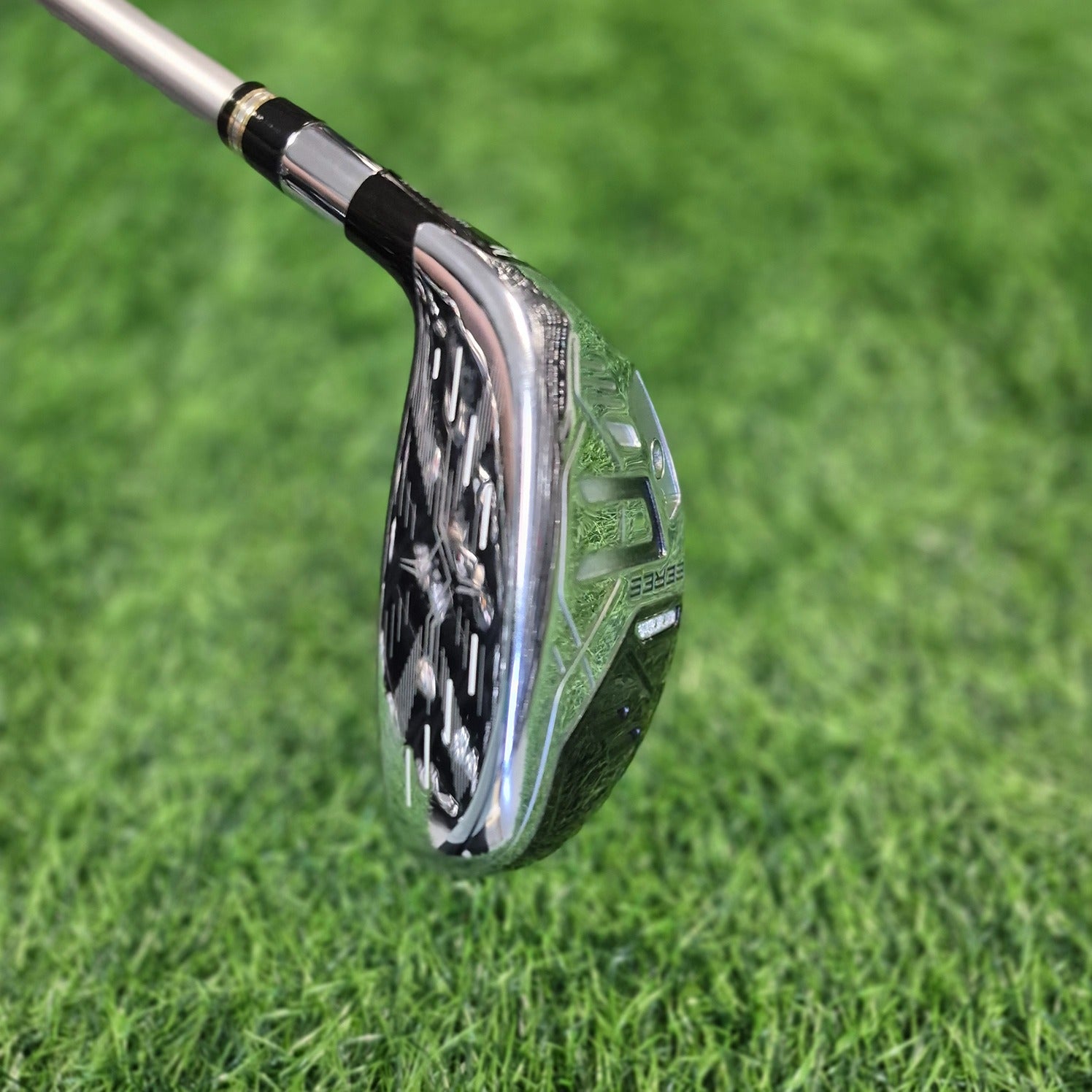 HONMA Hybrid / BERES 09 / 5H (22.0) / R (Like New)