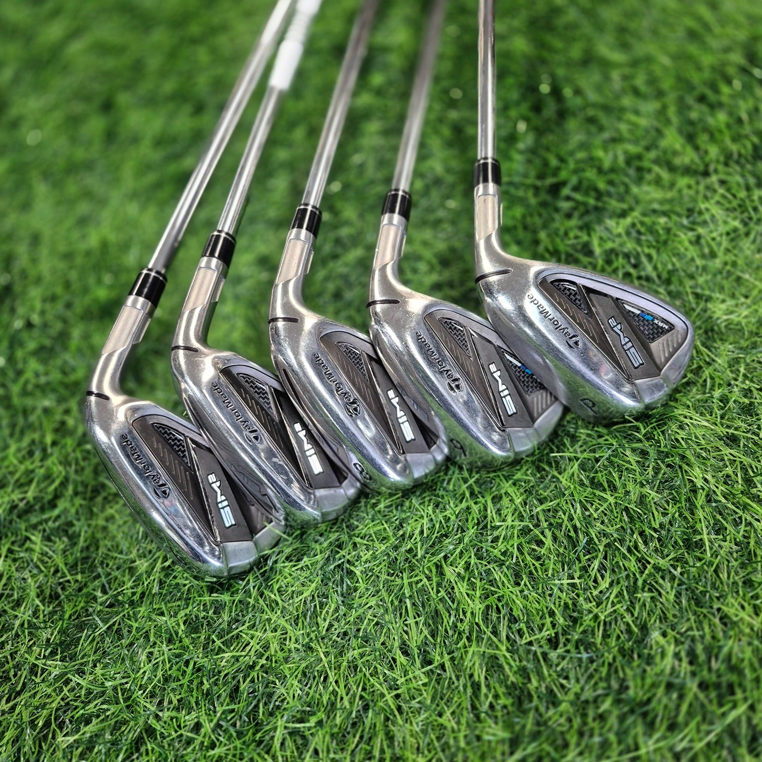 TaylorMade Iron Set / SIM2 Max / 5pcs / R