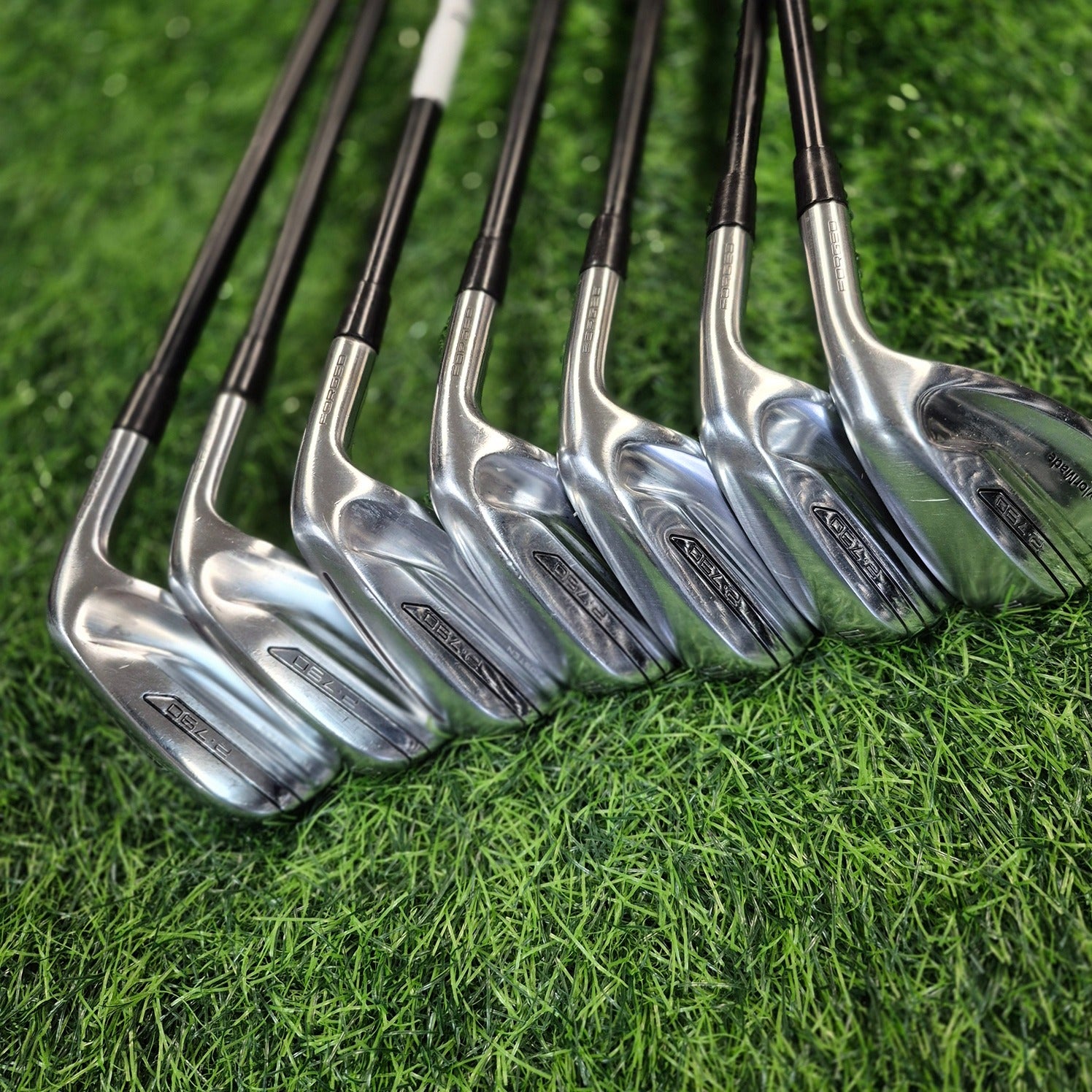 TaylorMade Iron Set / P790 / 7pcs/ X