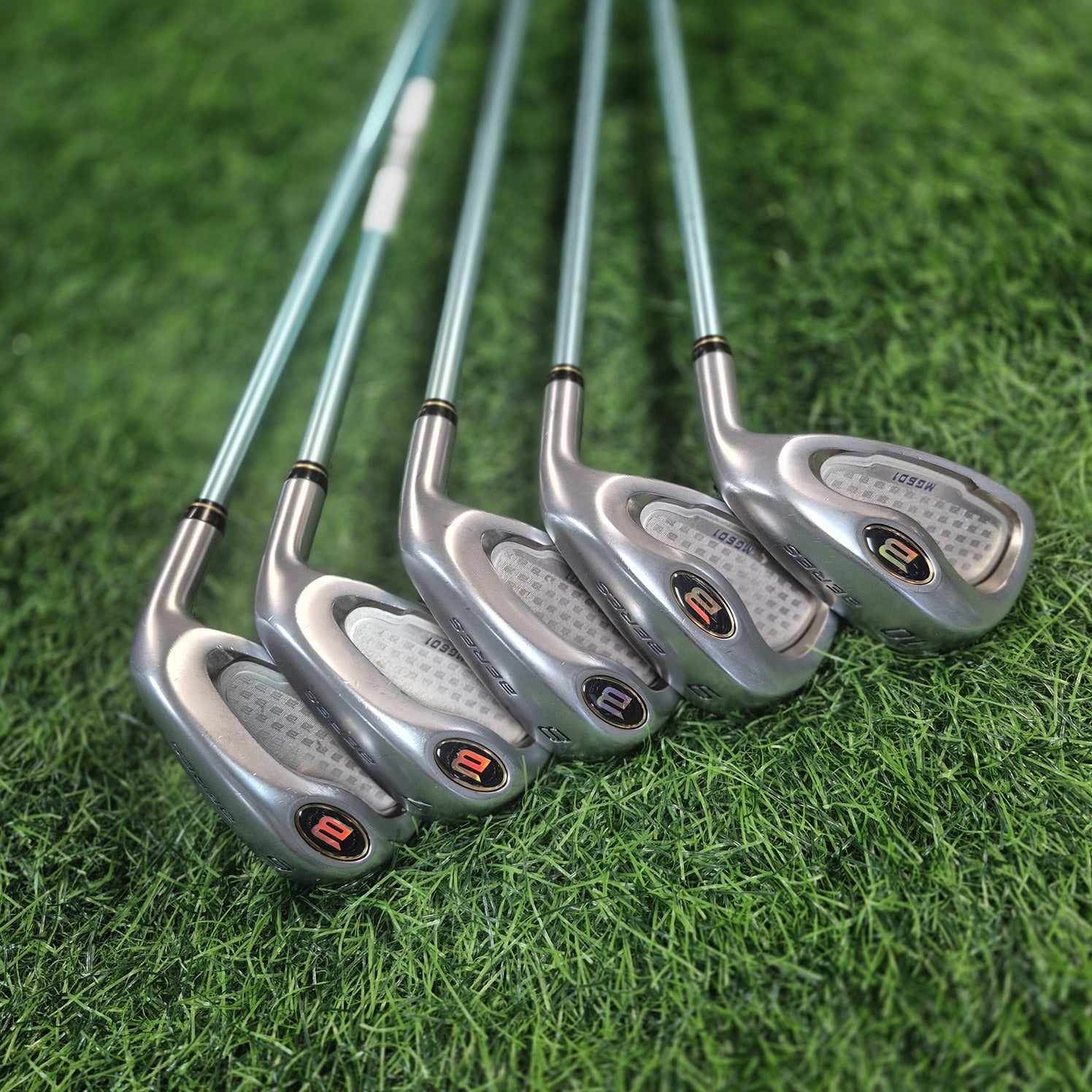 HONMA Iron Set / BERES MG601 2 Stars / 5pcs / R