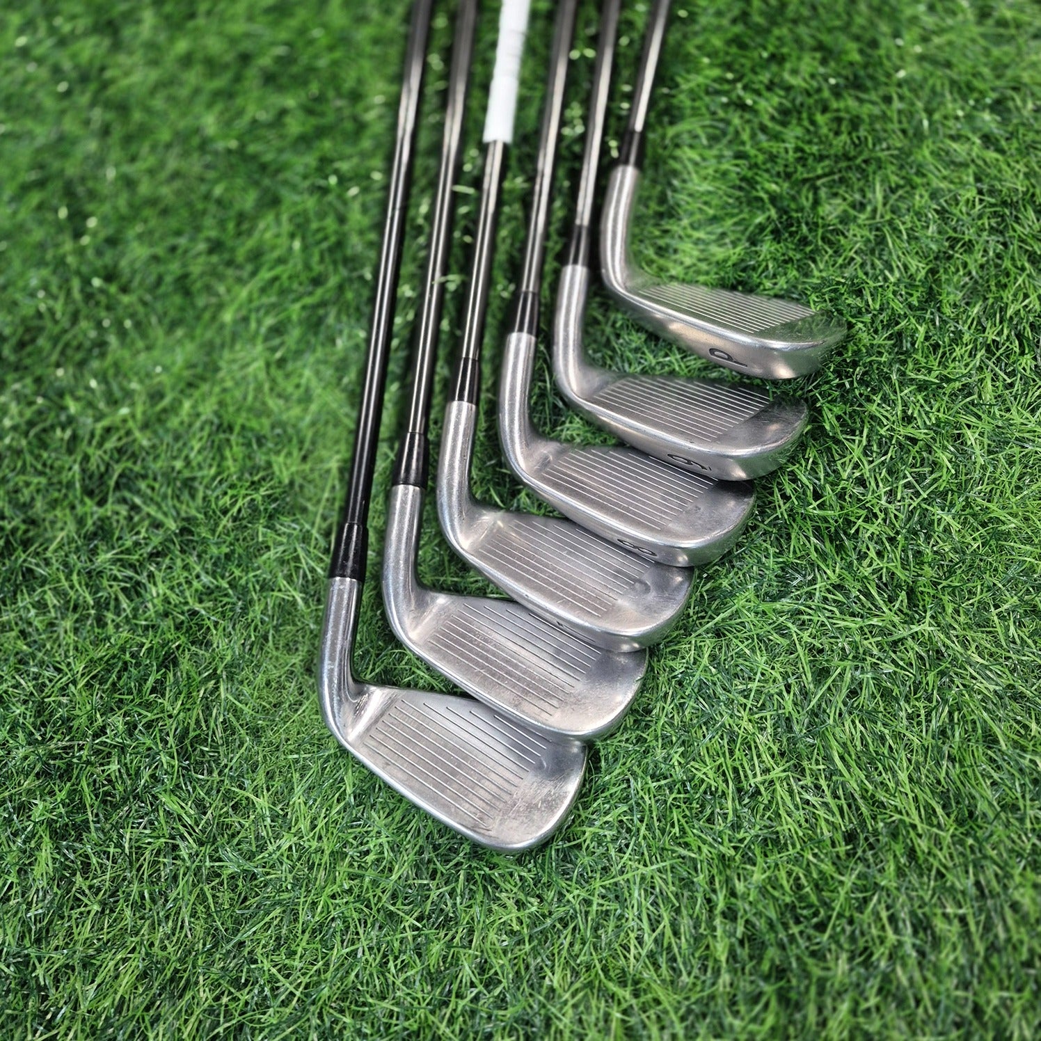 Titleist Iron Set / AP1 712 / Lefty / R