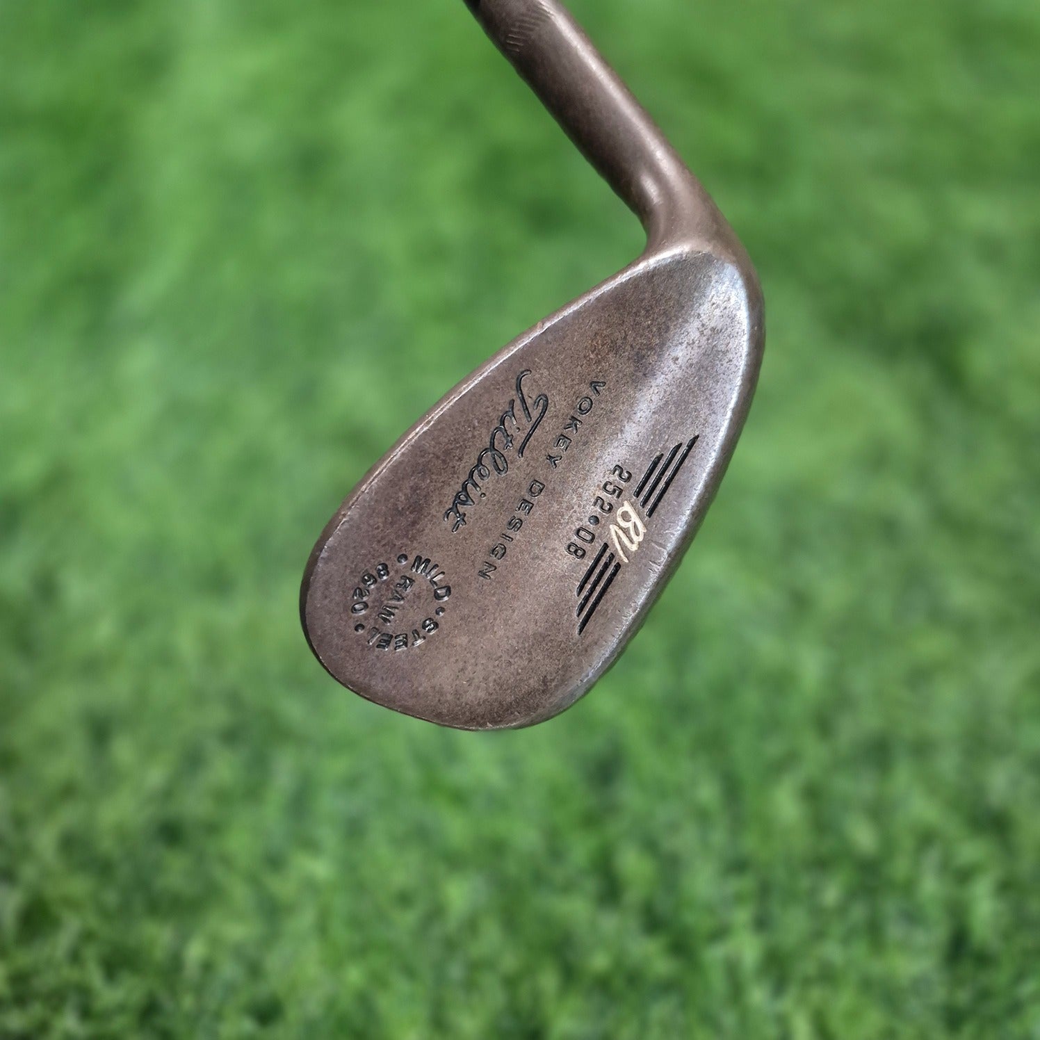 Titleist Wedge / Vokey 252 / 52.0 / Lefty