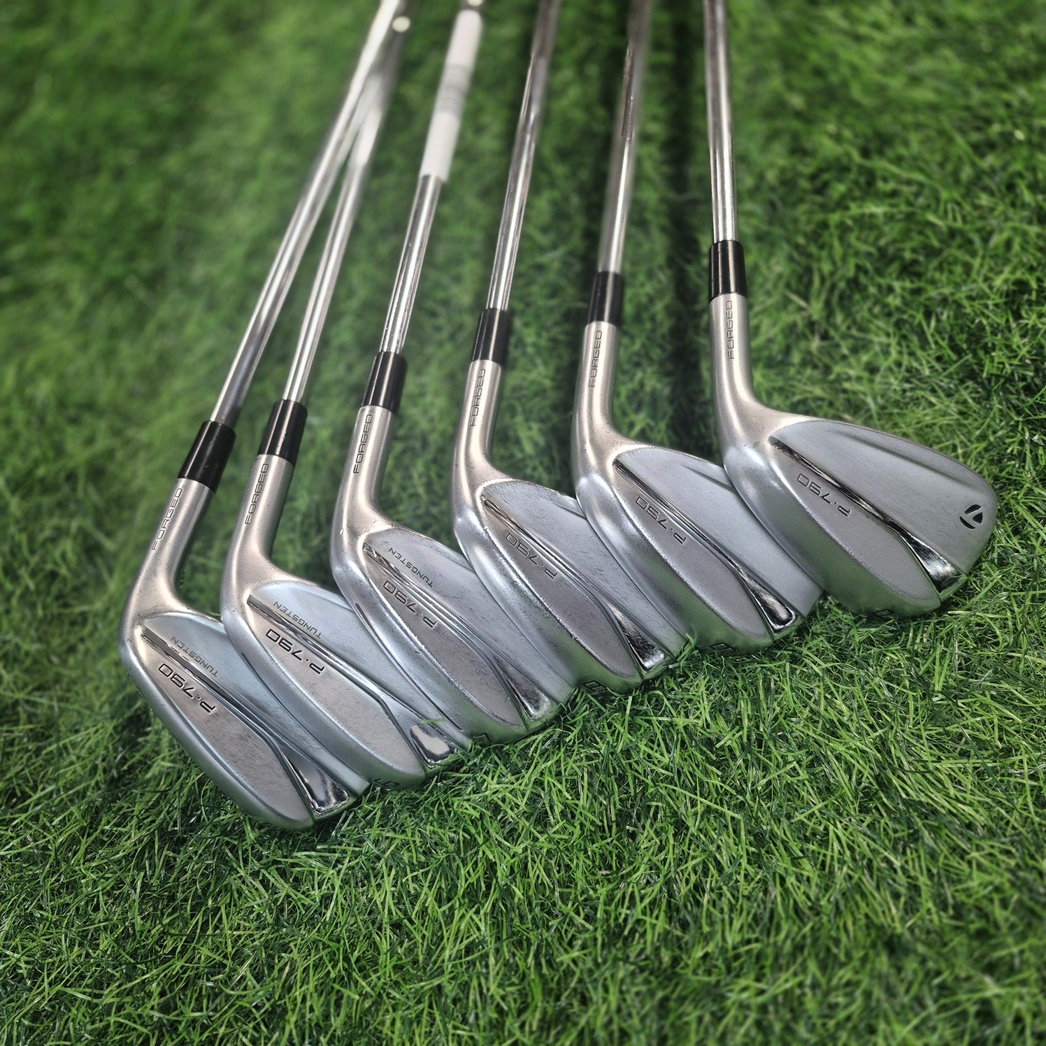 TaylorMade Iron Set / P790 (2021) / 6pcs / S