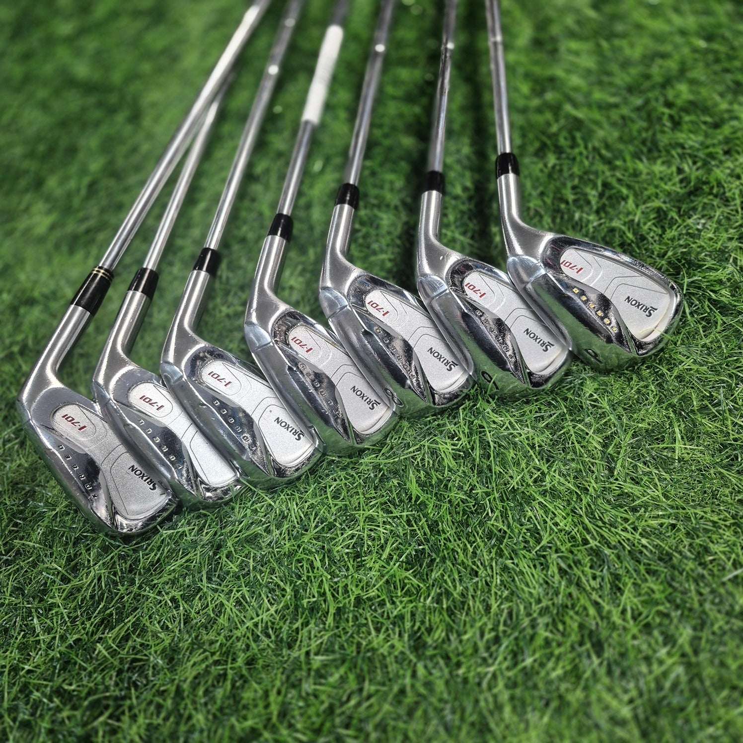 SRIXON Iron Set / I-701 AD / 7pcs / S