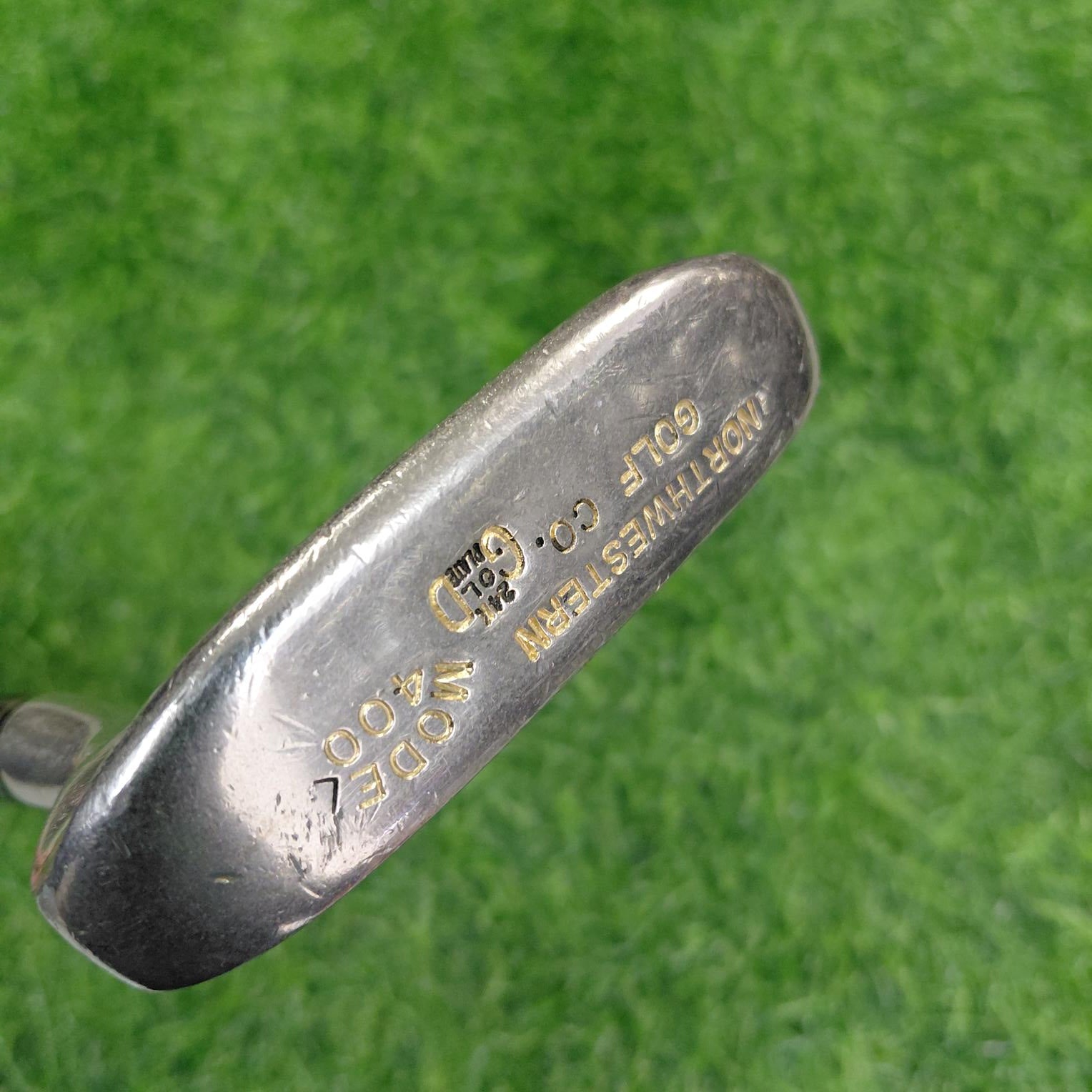 Northwestern Putter / 24k Gold / 36"