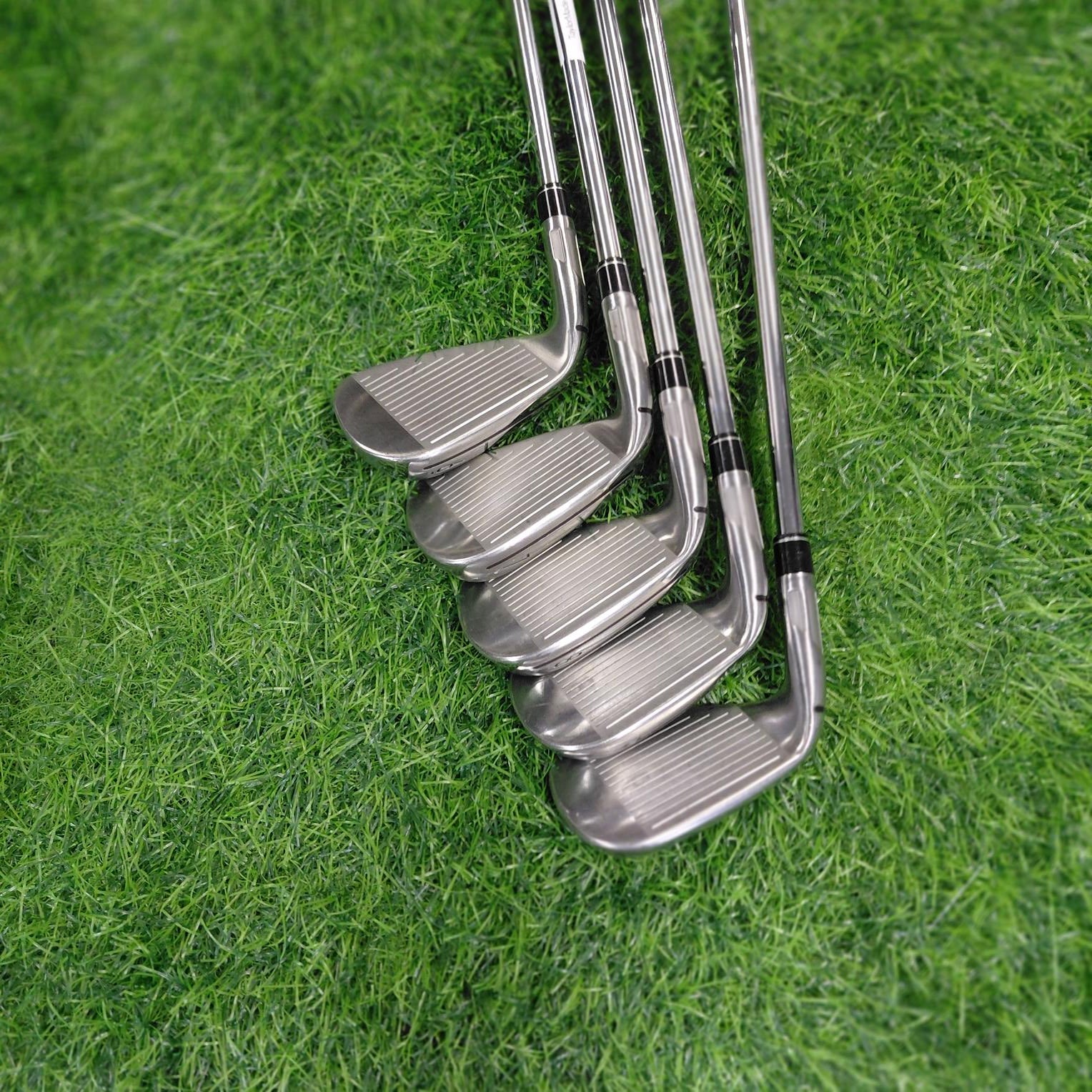 TaylorMade Iron Set / SIM2 MAX / 5pcs / S