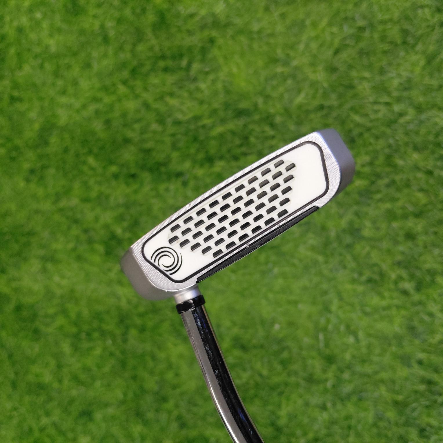Odyssey Putter / STROKE LAB 2B FNG 19 / 33"