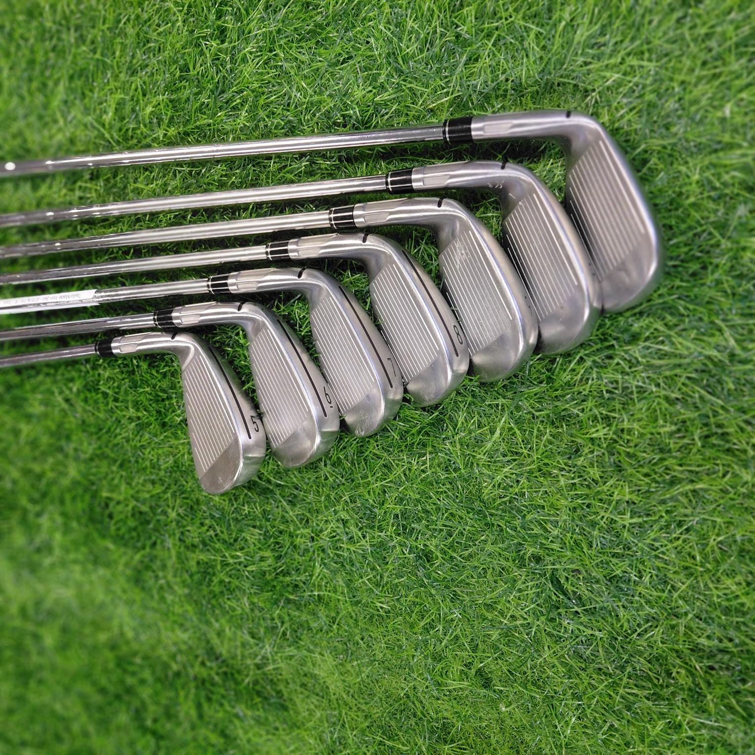 TaylorMade Iron Set / STEALTH / R / 7pcs