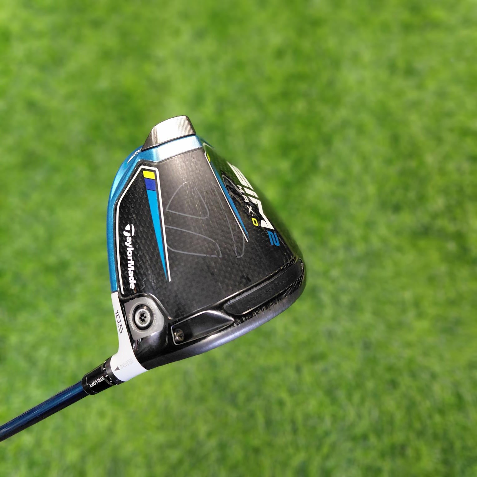TaylorMade Driver / SIM2 MAX-D / 10.5° / R(S)