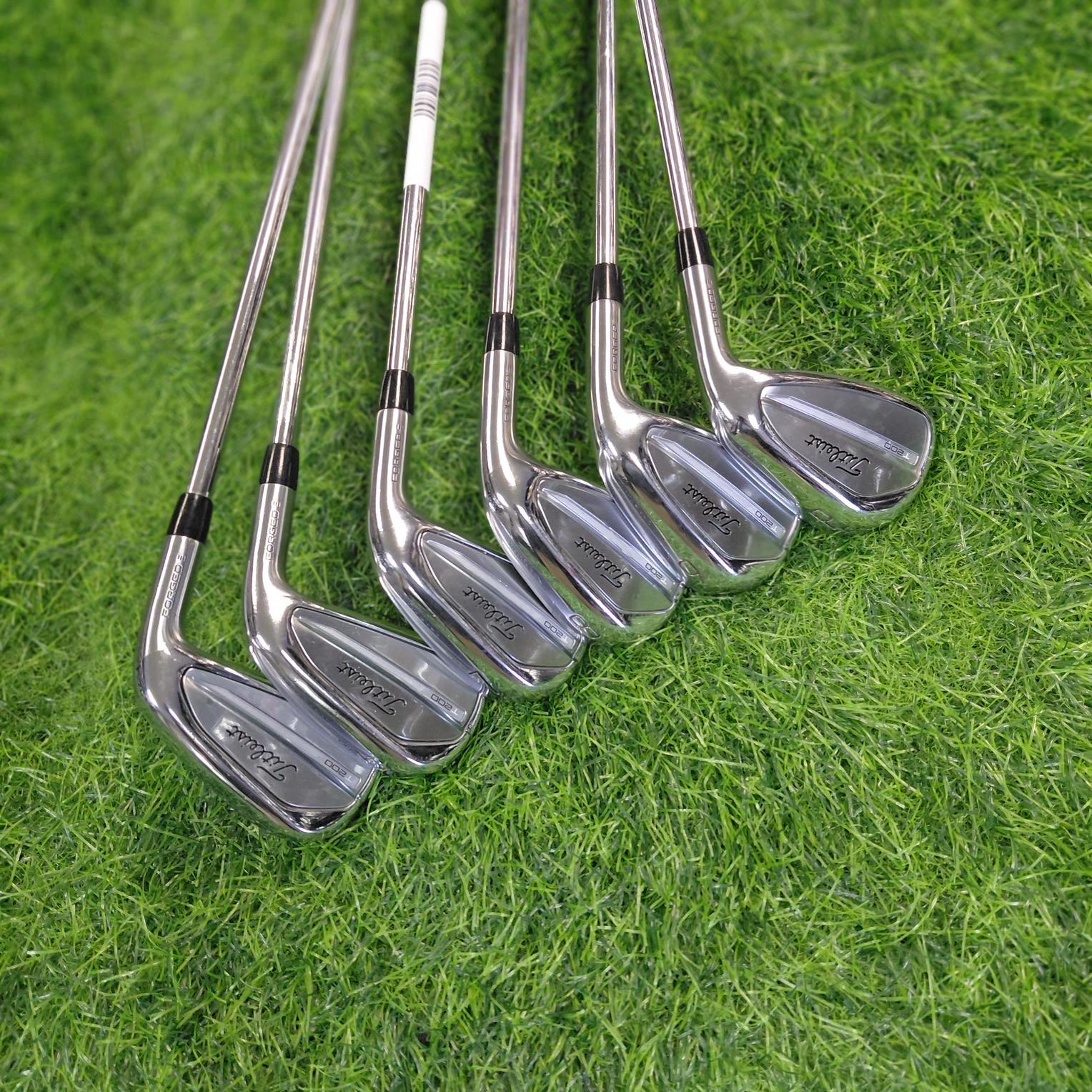 Titleist Iron Set / T200 (2025) / 6pcs / R