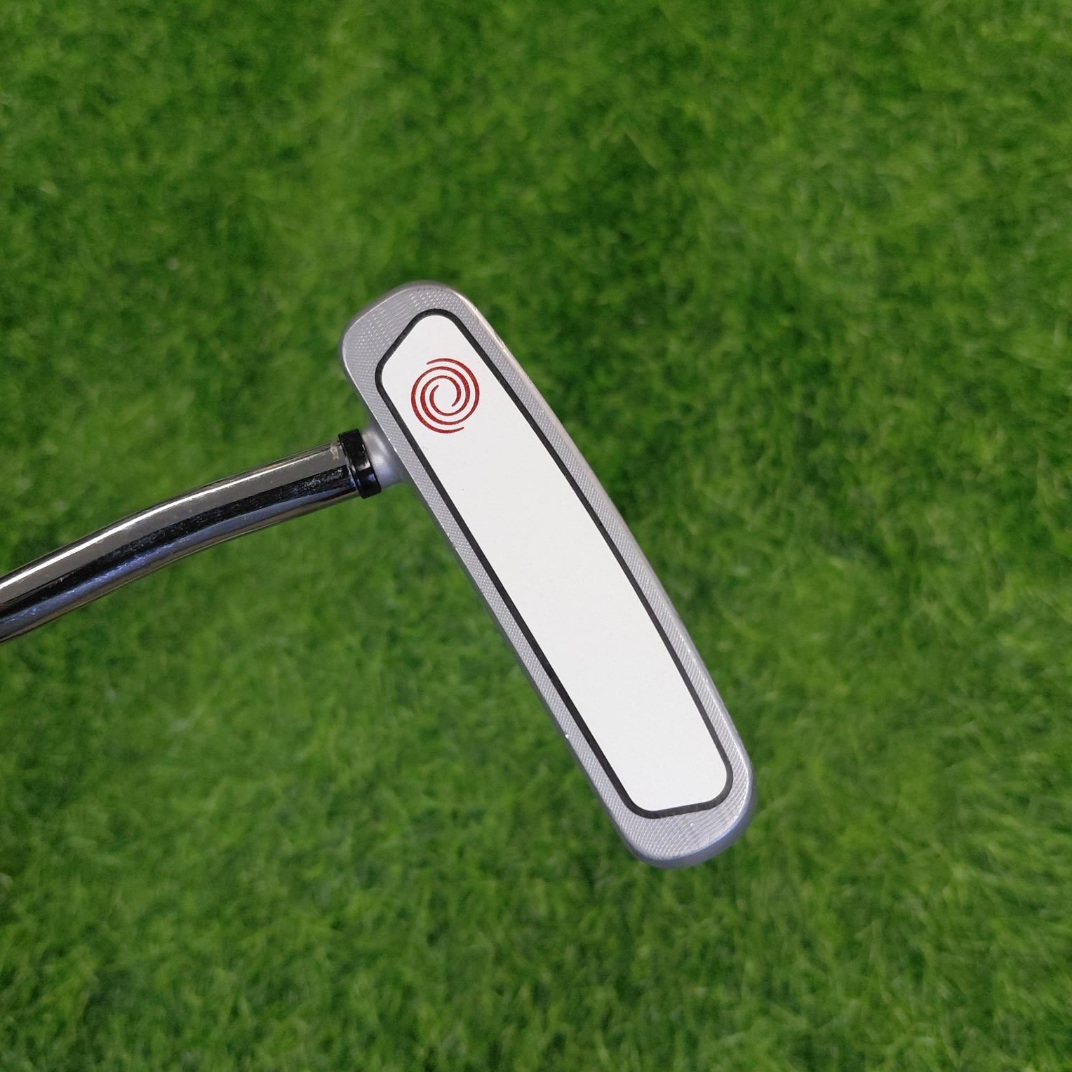 Odyssey Putter / WHITE HOT OG VLINE / 33"