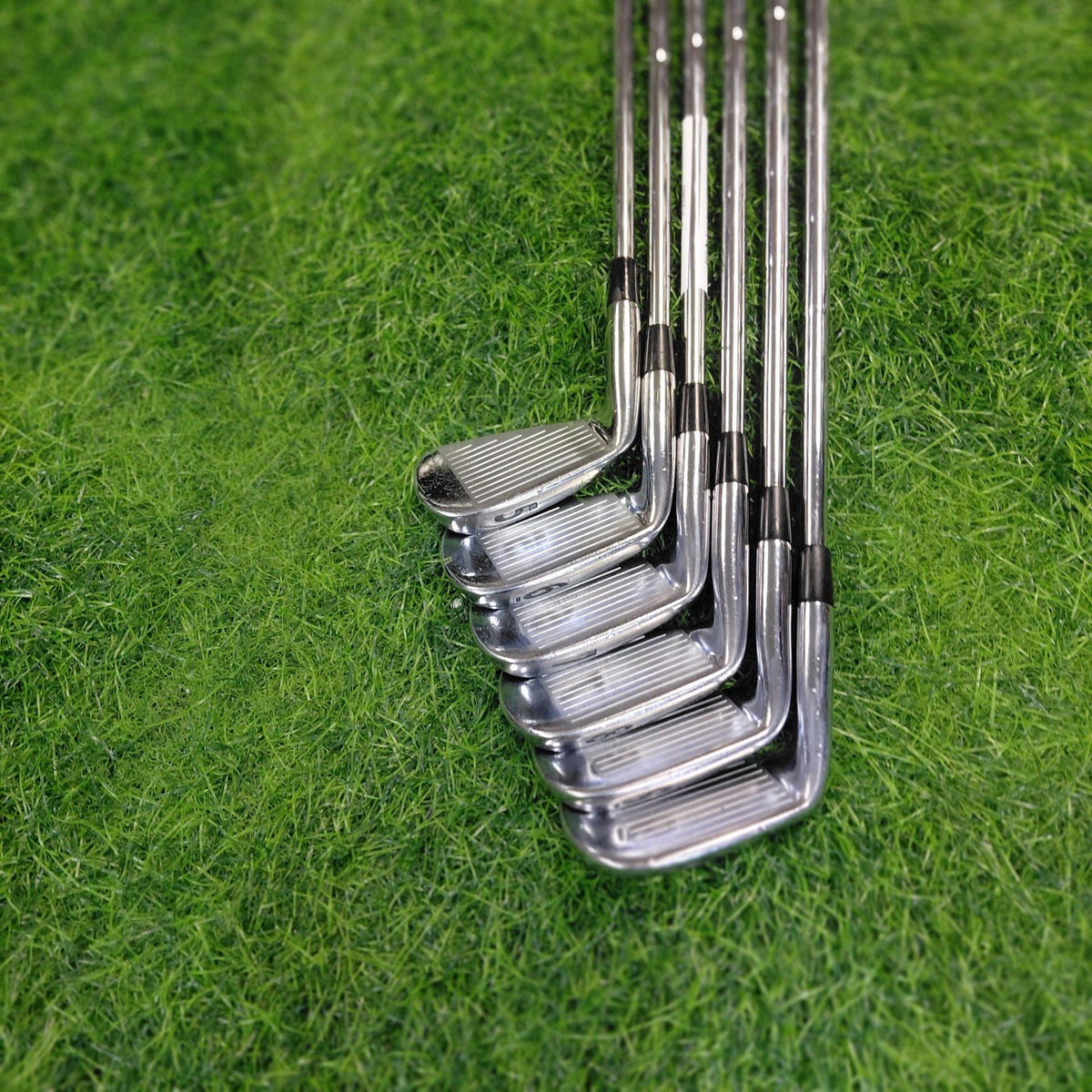 Titleist Iron Set / 710 MB / 6pcs / S
