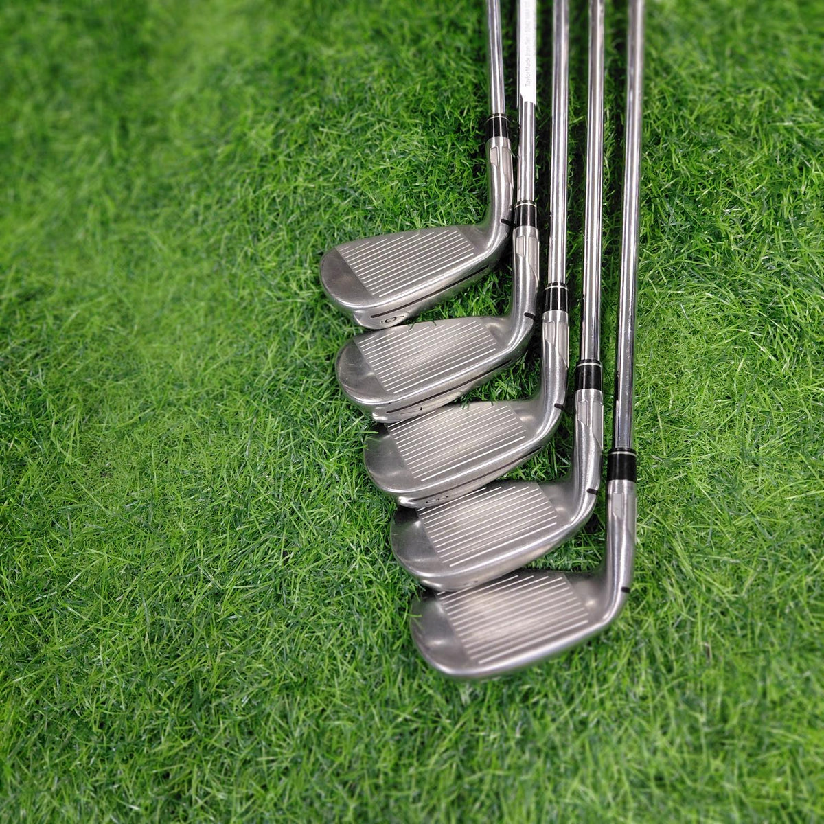 TaylorMade Iron Set / SIM2 MAX OS / 5pcs / R