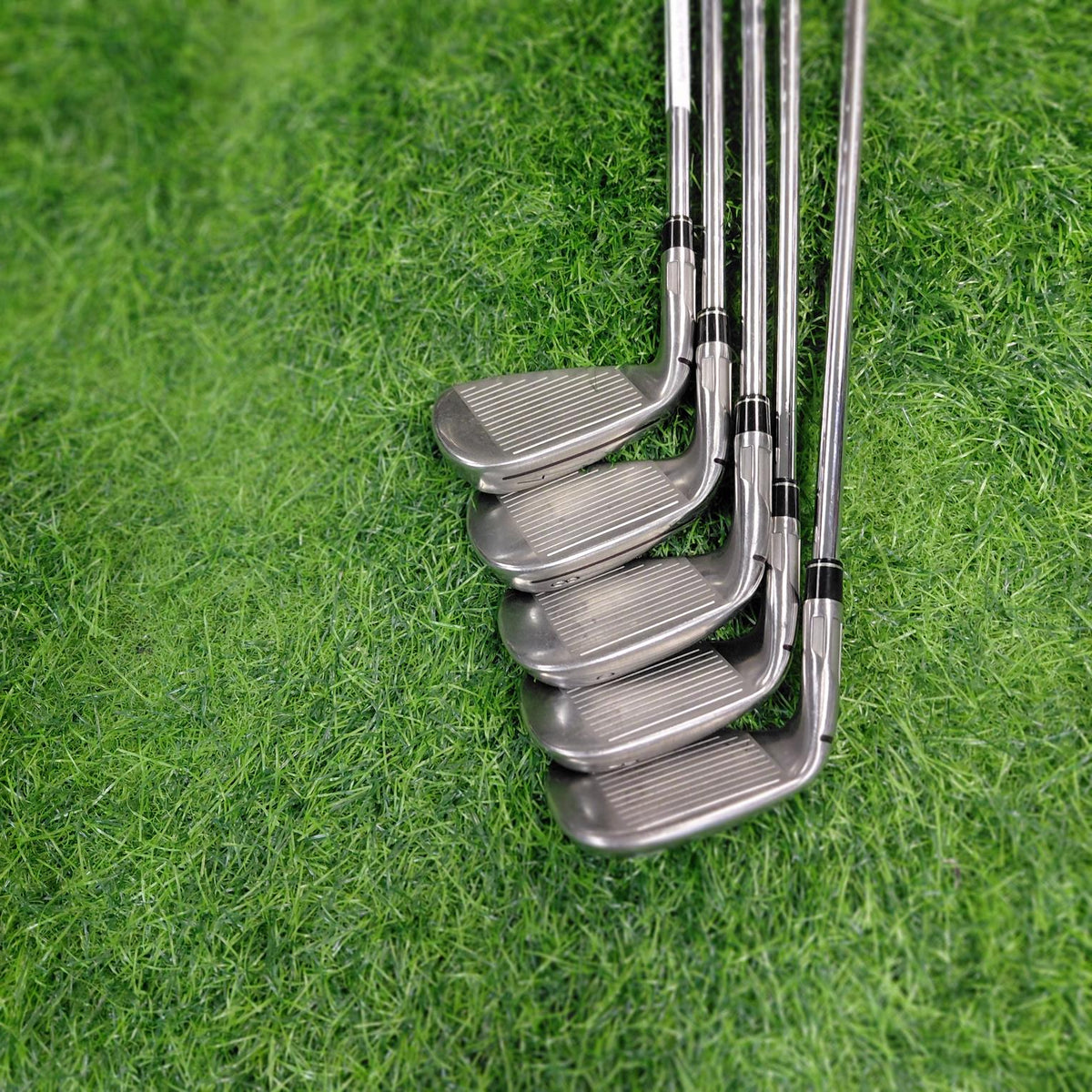 TaylorMade Iron Set / SIM2 MAX / 5pcs / S