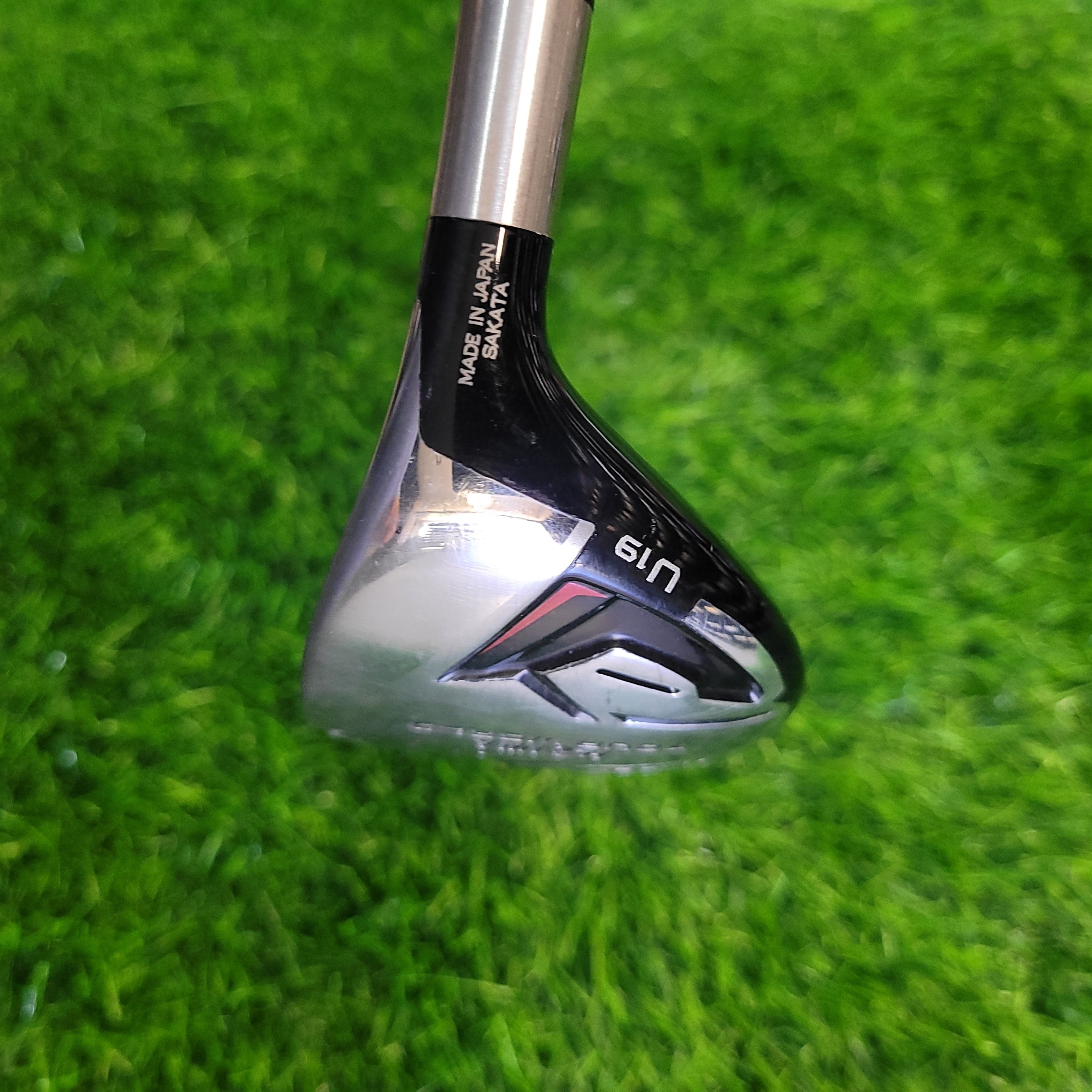 HONMA Hybrid / T-WORLD TW737  / 19°/