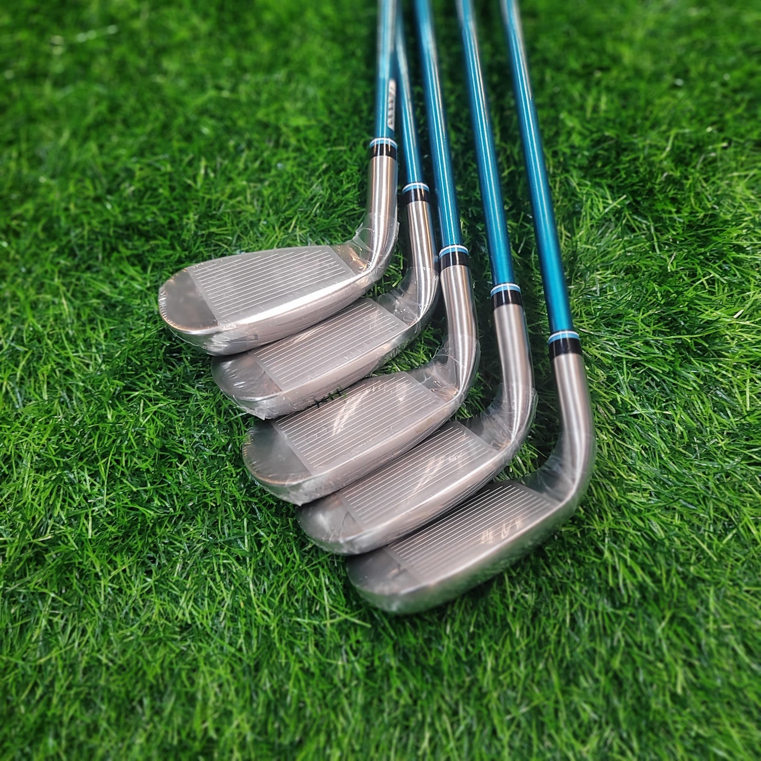 XXIO Iron Set / XXIO 12 / 5pcs / Women (New)