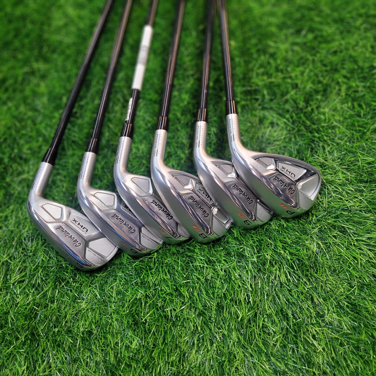Cleveland Iron Set / UHX / 6pcs / Women