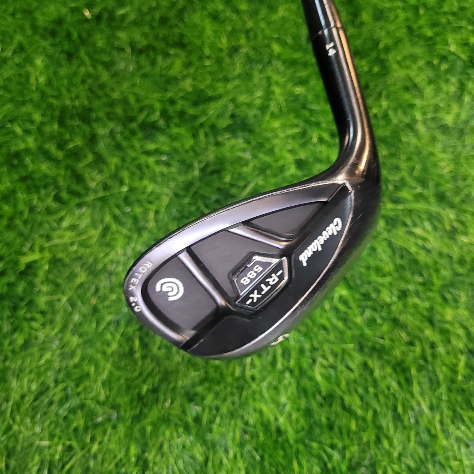 Cleveland Wedge / RTX 588 / 56.0 / Lefty