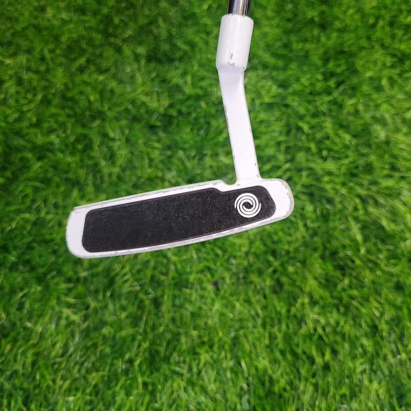 Odyssey Putter / VERSA 330M White / 32" / Women