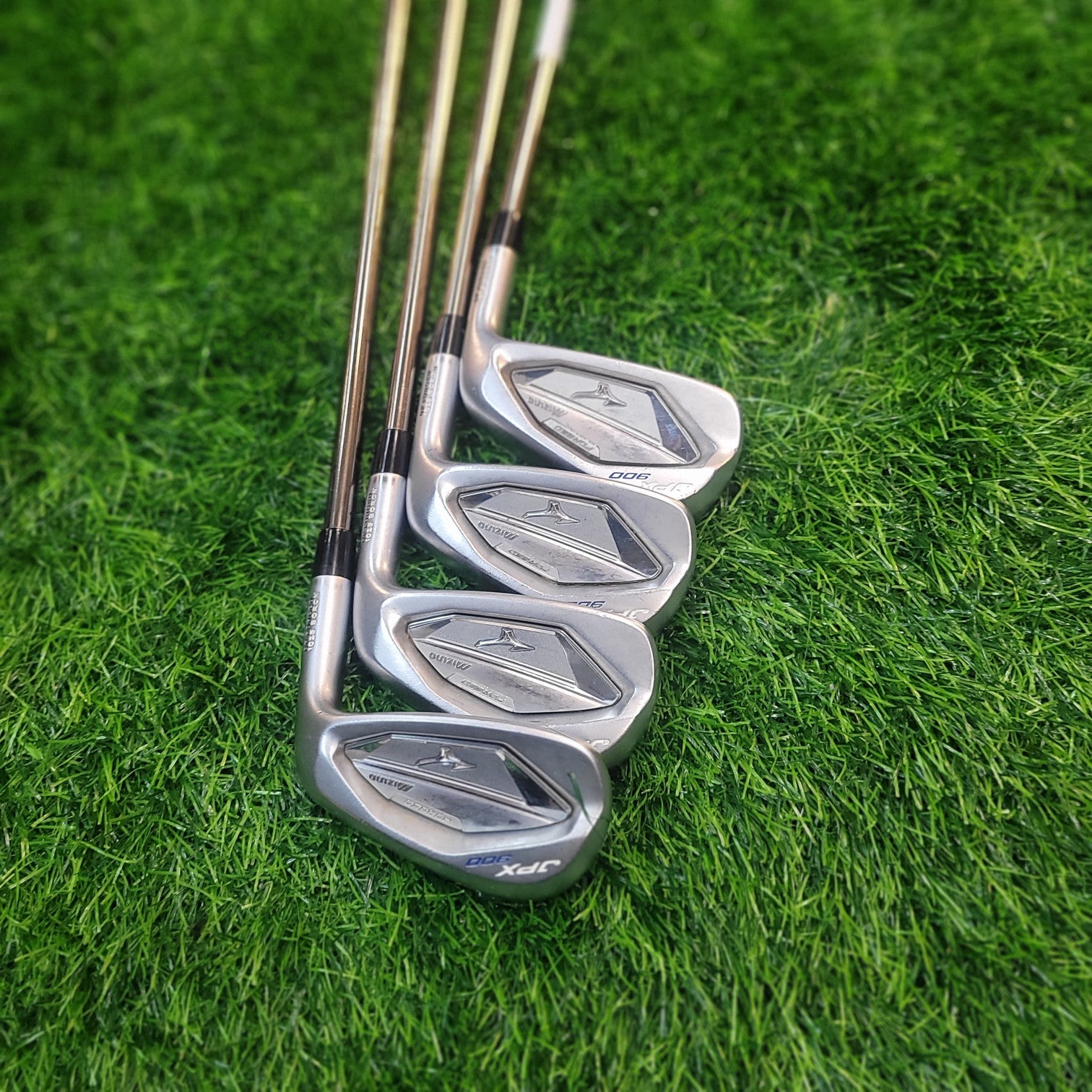 Mizuno Iron Set / JPX 900 Forged / 4pcs / A