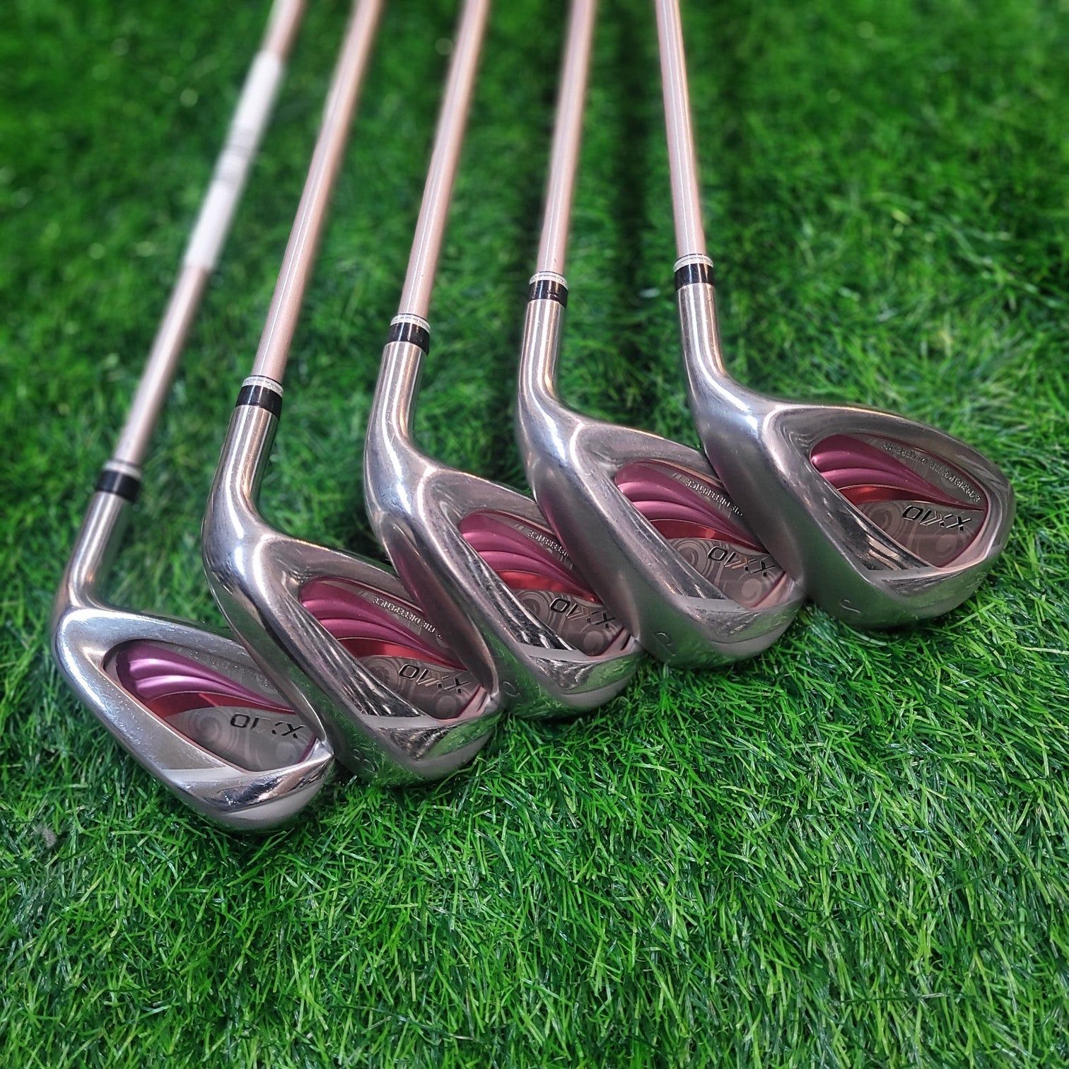 XXIO Iron Set / XXIO 11(Red) / 5pcs / L