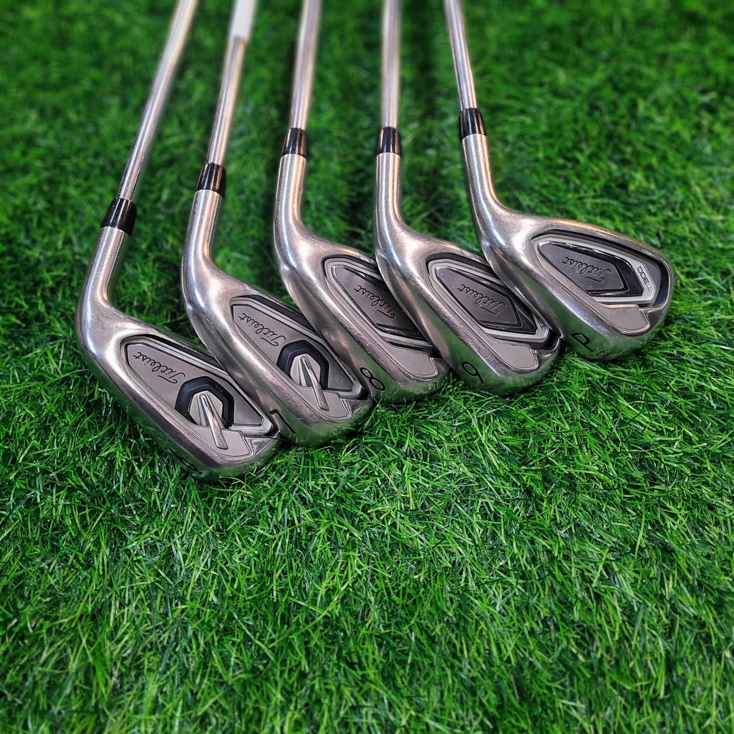 Titleist Iron Set /  T300 / 5pcs / S
