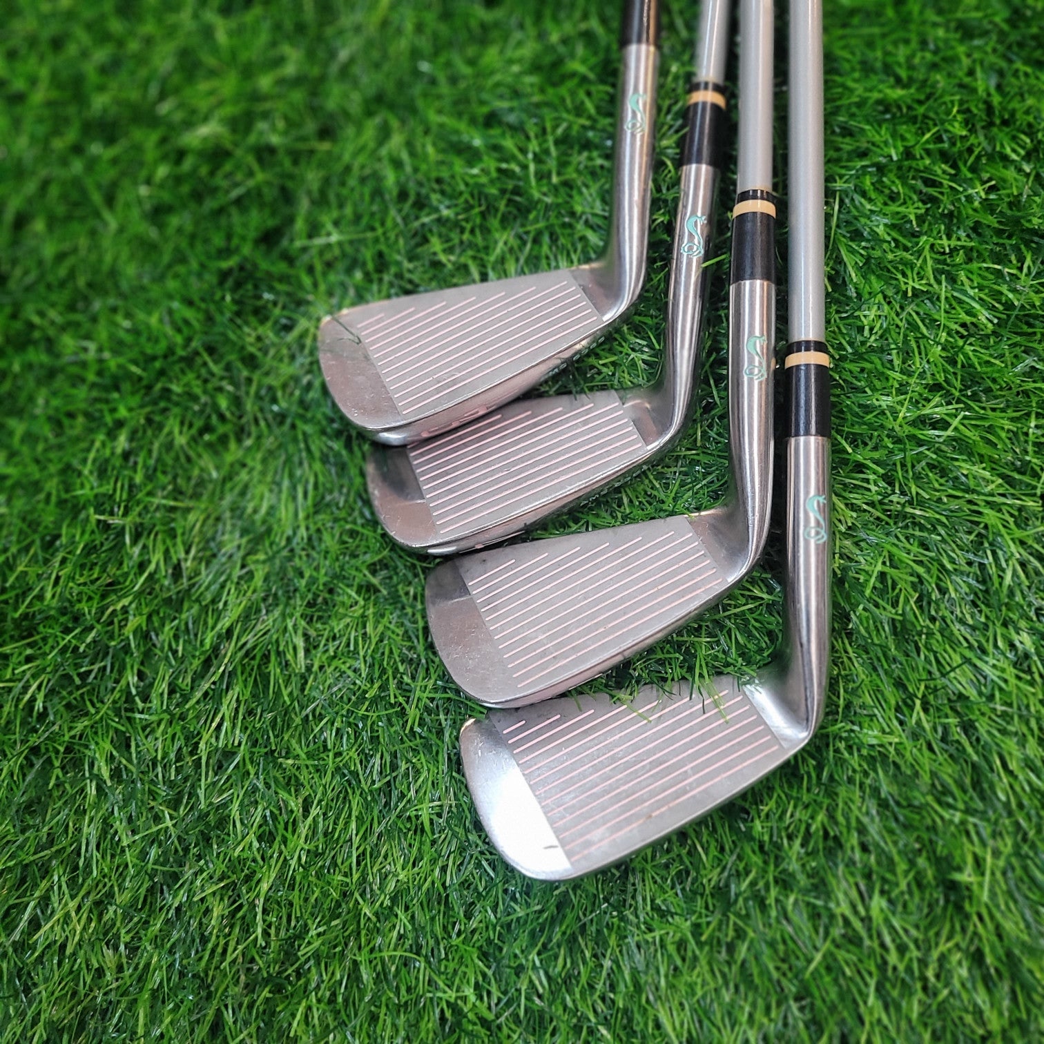 Cobra Iron Set / Baffler Blade / 9pcs / Women