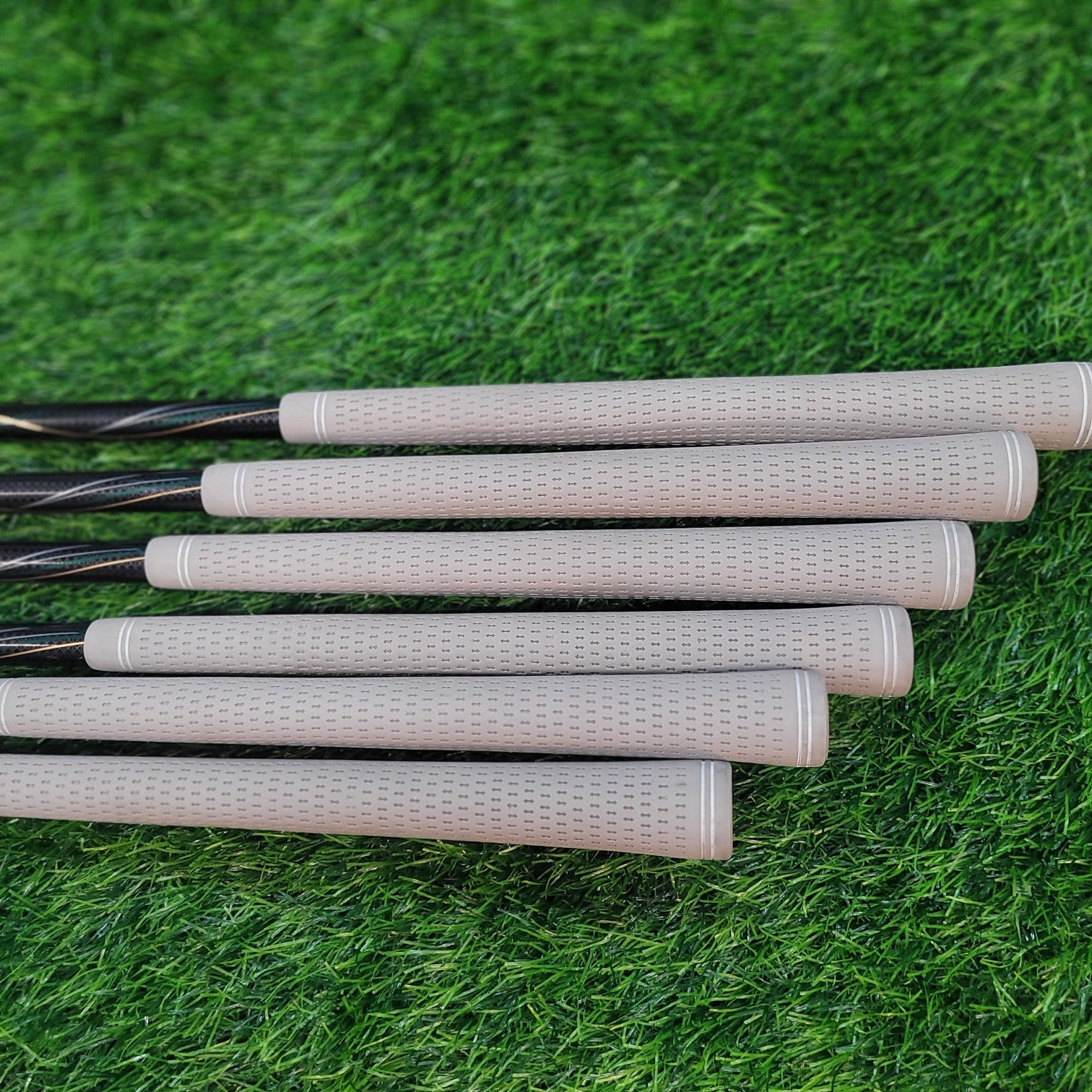 Bridgestone Iron Set / PHYZ-forged / 6pcs / R