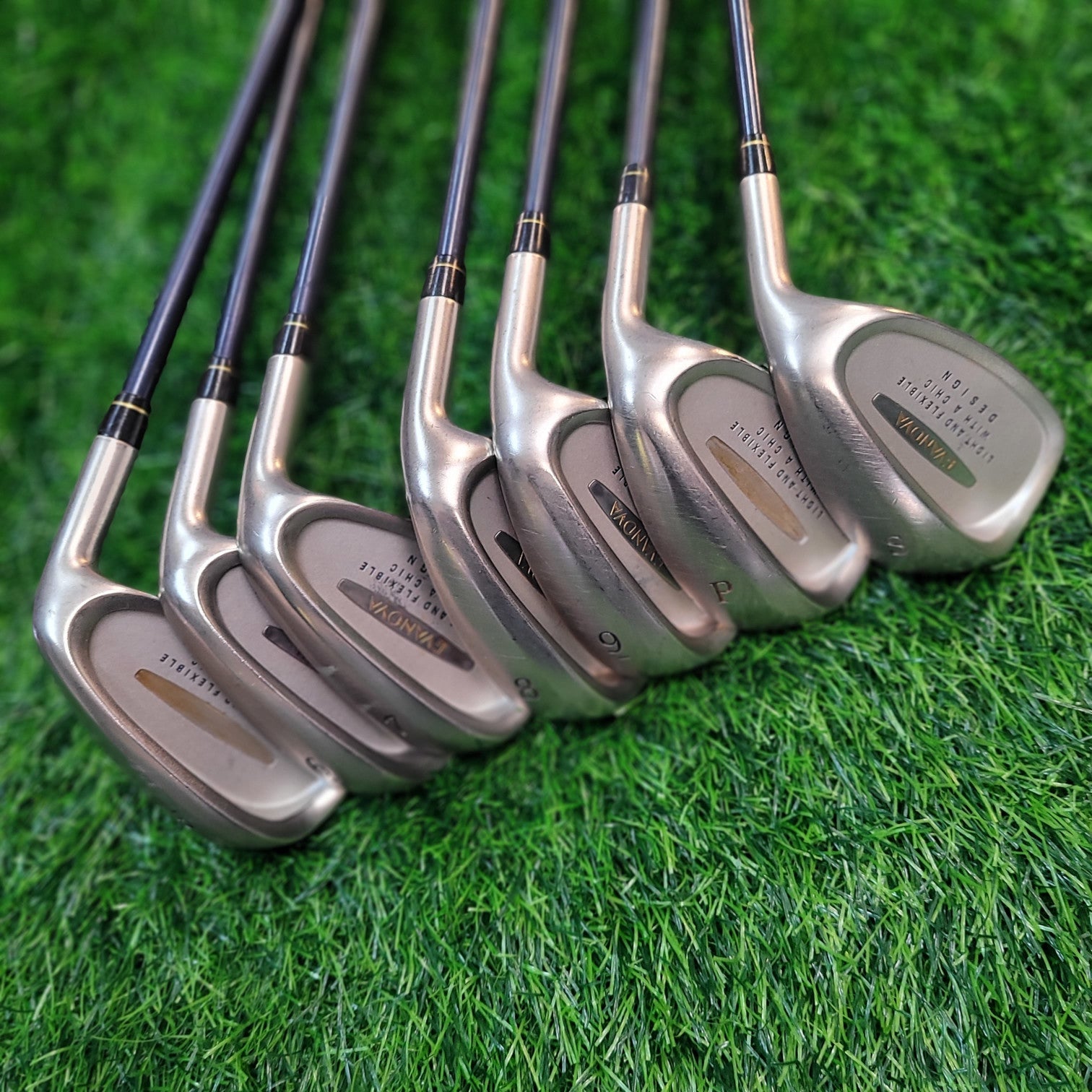 Taylormade Full Set / Mizuno iron Set / 11pcs / Women