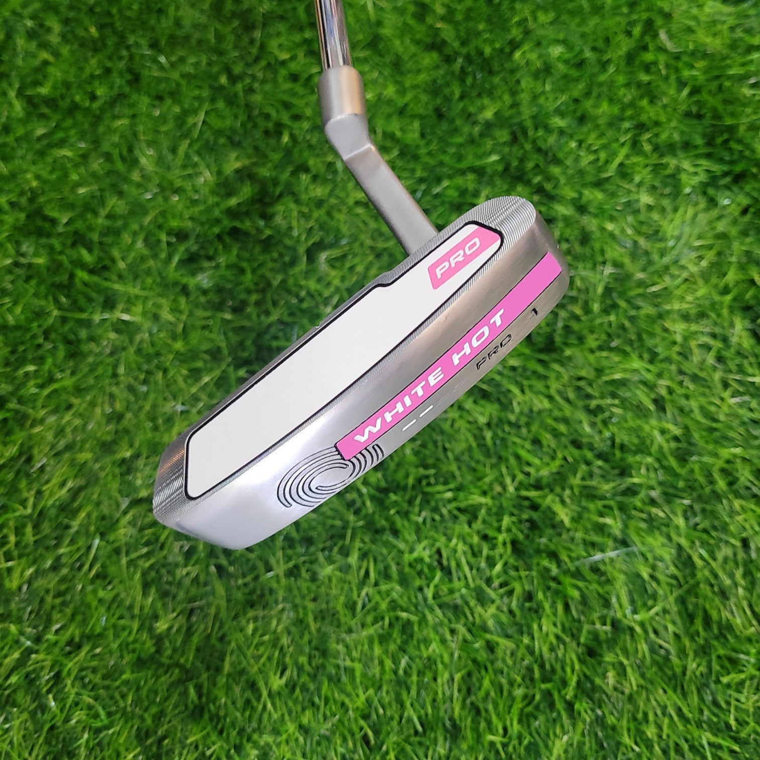 Odyssey Putter / WHITE HOT PRO #1 / 32" / Women