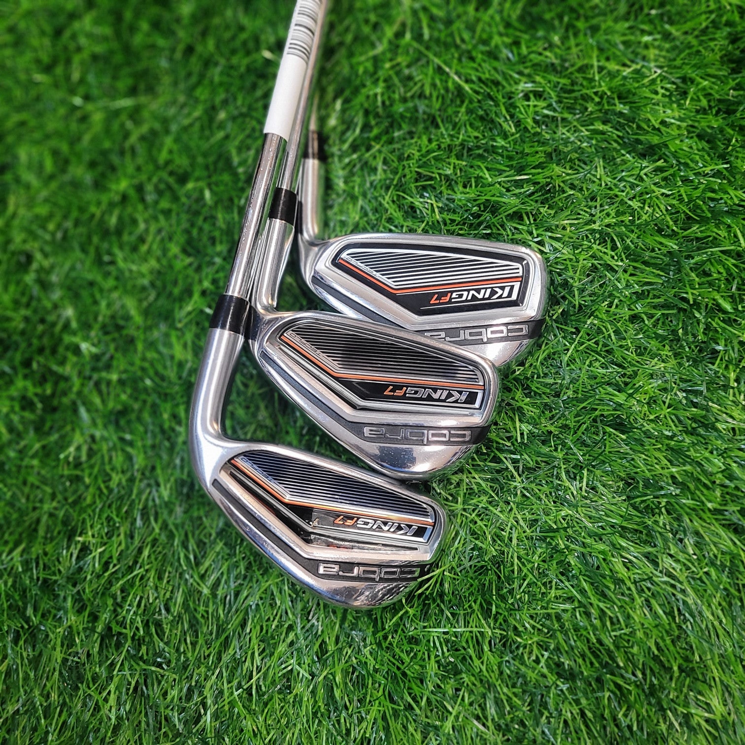 COBRA Iron Set / KING F7 / 6 pcs / R