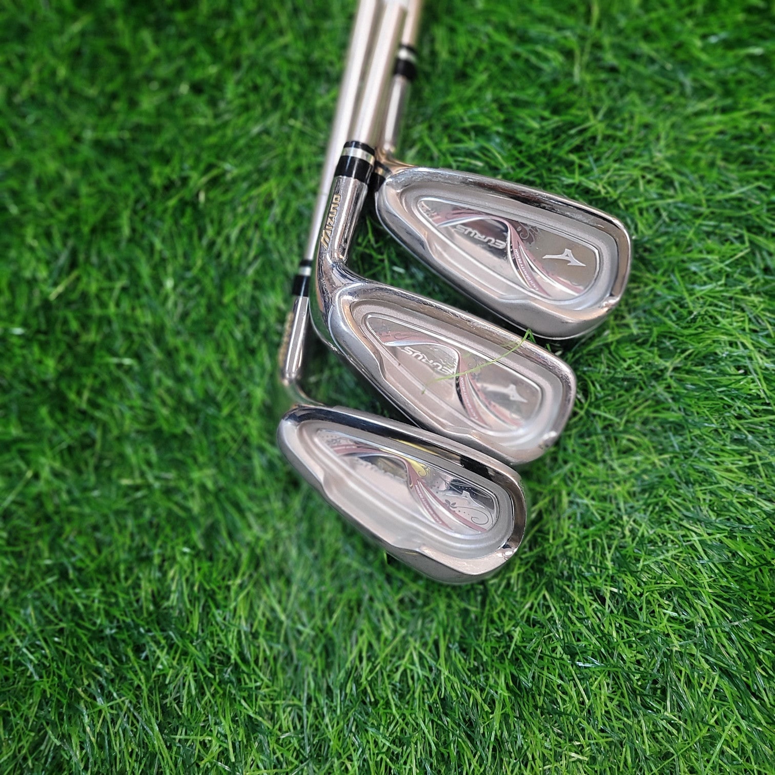 Mizuno Iron Set / EURUS Pink Gold / 5 pcs / Women / L(-0.5")