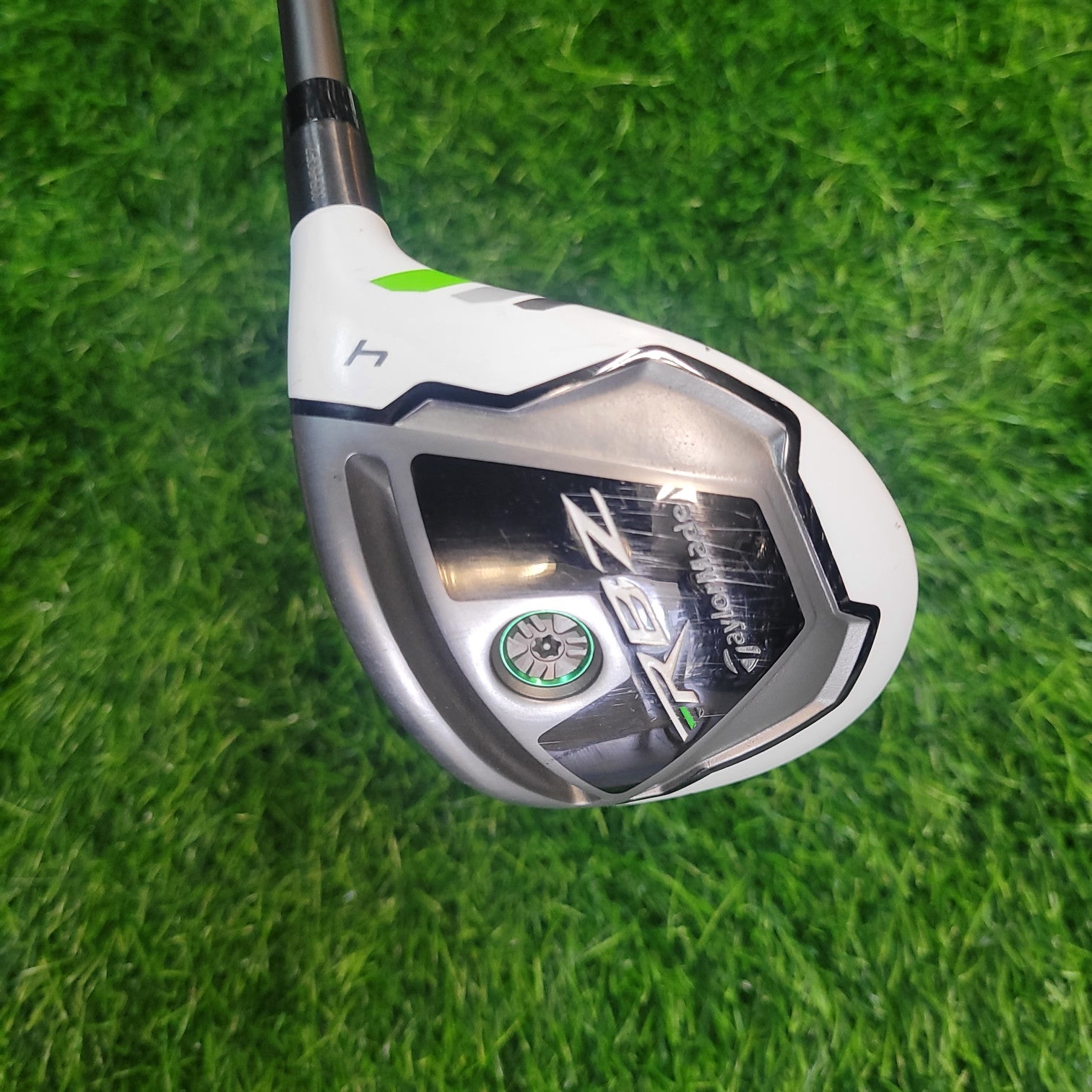 TaylorMade Hybrid / RBZ / 4H / USA / 22.0° / R