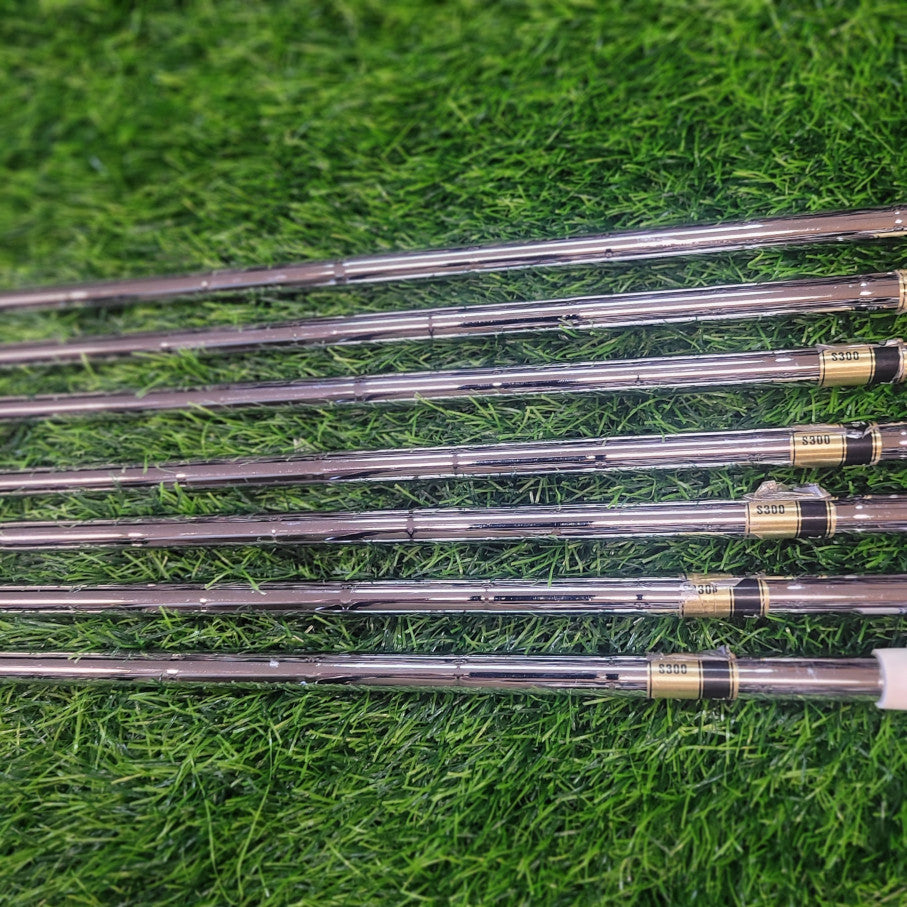 Titleist Iron Set / 712 Forged / 7pcs / S