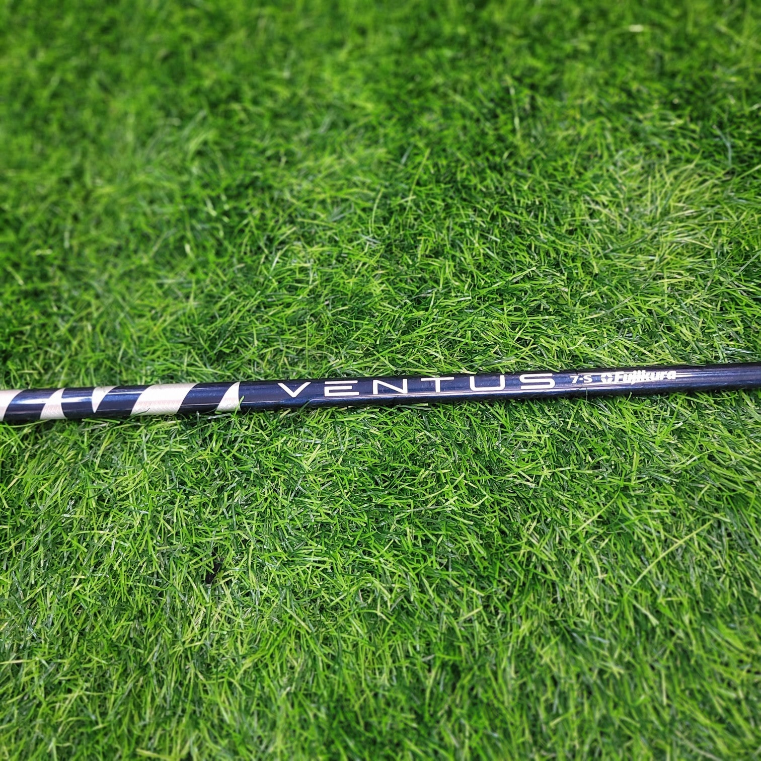 TaylorMade Hybrid / SIM MAX / 4H / 22.0 / S