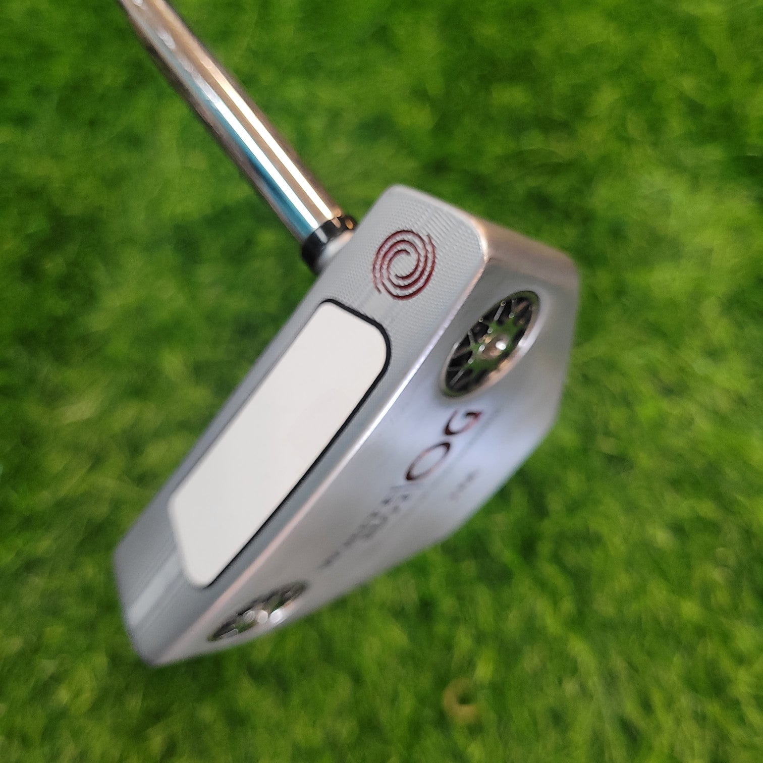 Odyssey Putter / WHITE HOT OG #2M / 34"