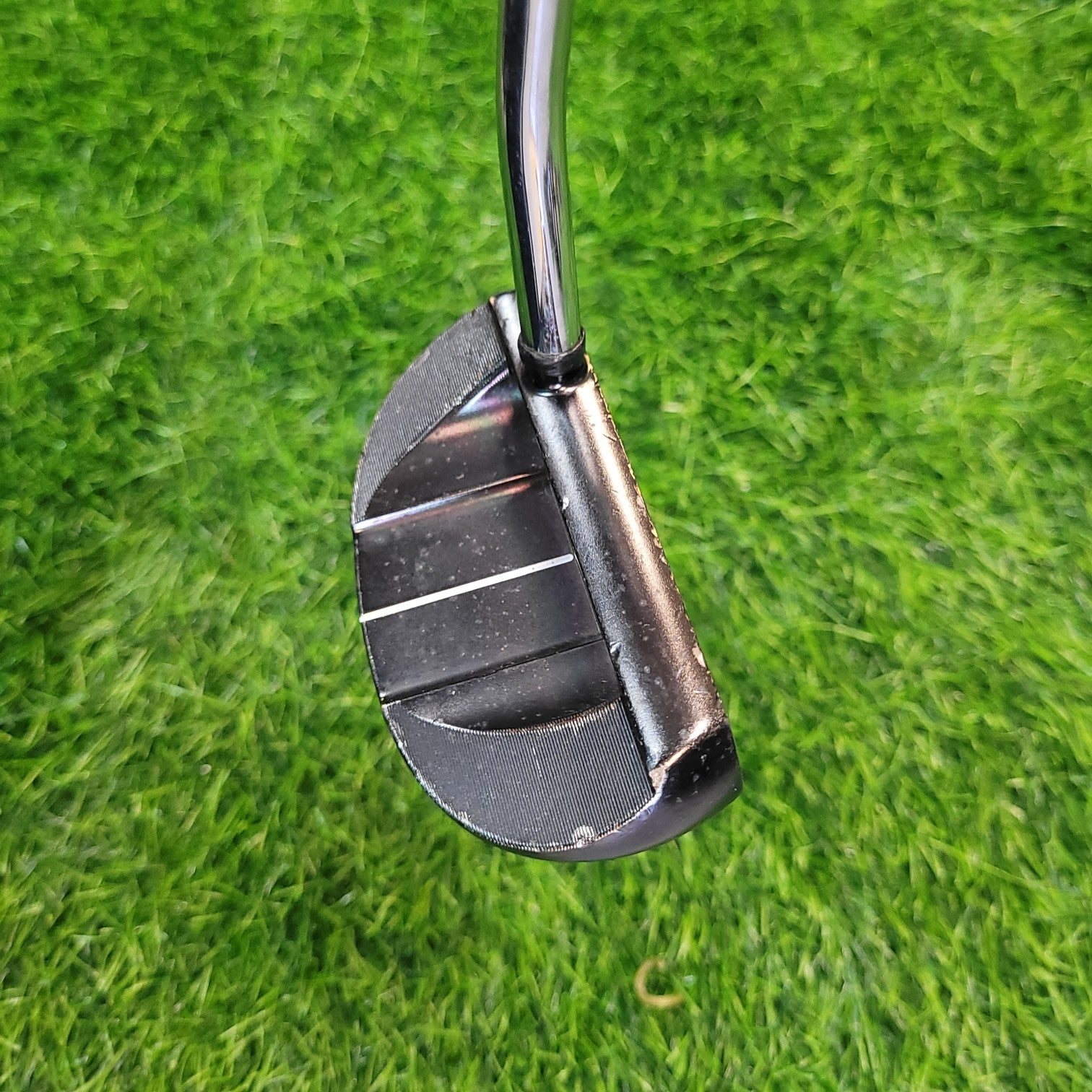 Odyssey O WORKS #1 TANK 34in Droitier Putter w/HC 8964 Odyssey O WORKS #1 TANK 34in Droitier Putter w/HC 8964