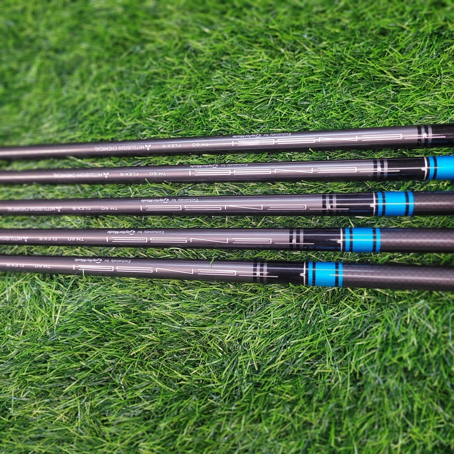 TaylorMade Iron Set / SIM MAX / 5 pcs / R