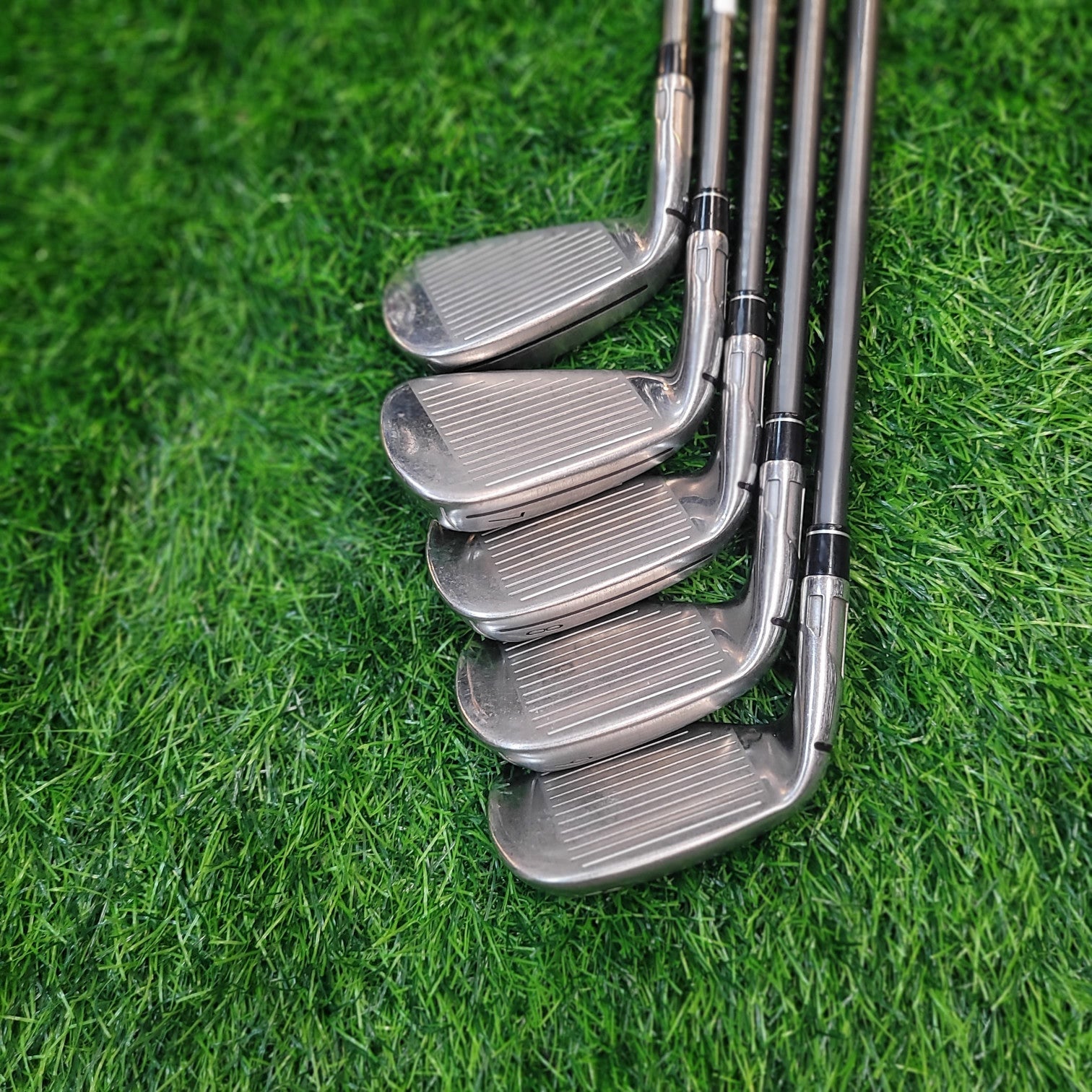 TaylorMade Iron Set / SIM MAXOS / 5 pcs / R