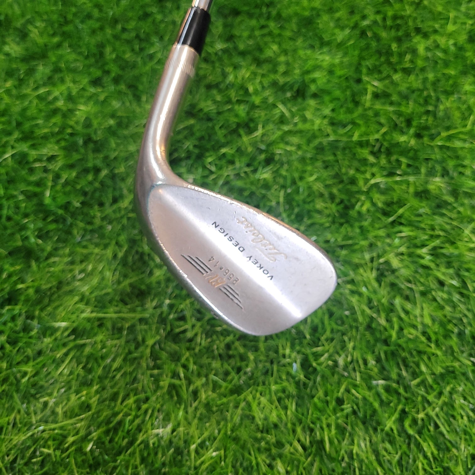 Titleist Wedge / Vokey 256-14 / 56.0