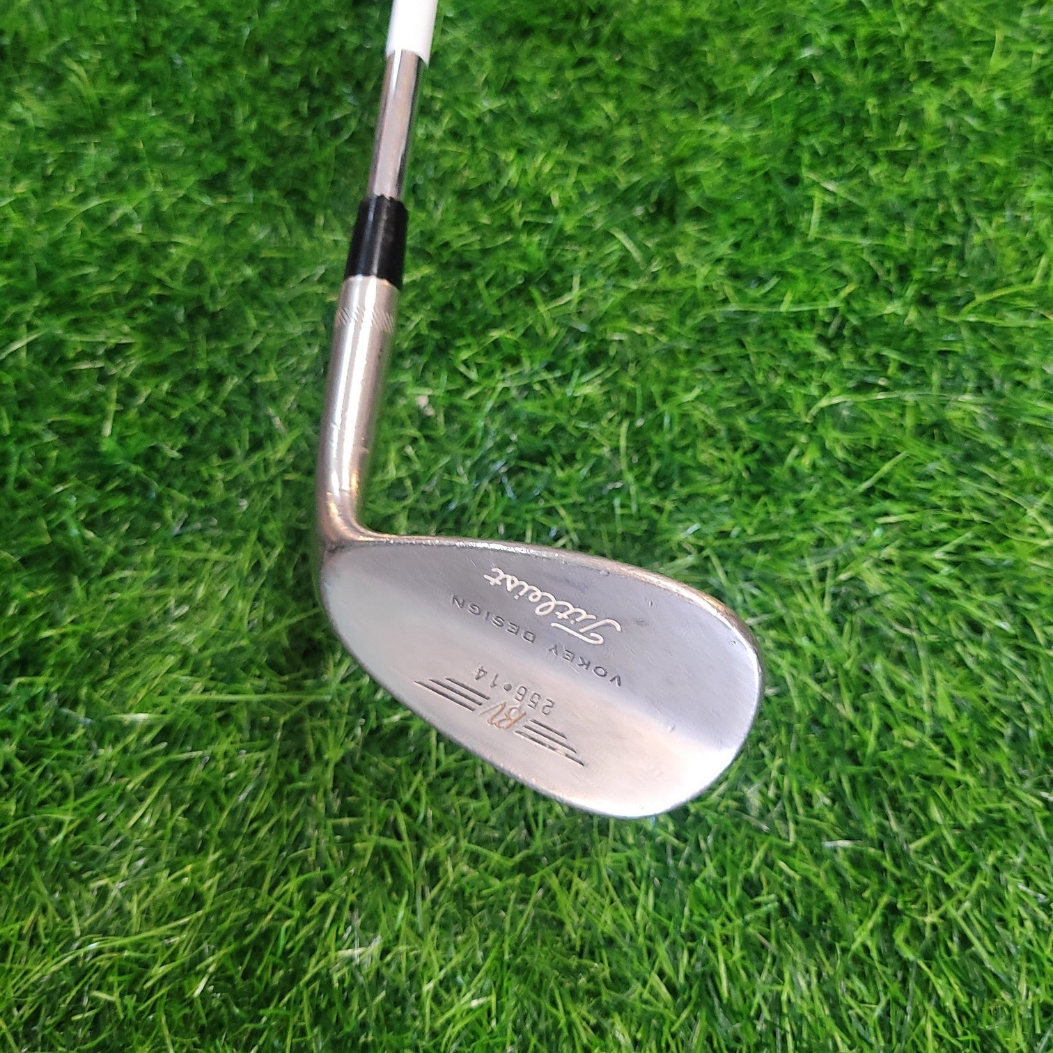 Titleist Wedge / Vokey 256-14 / 56.0