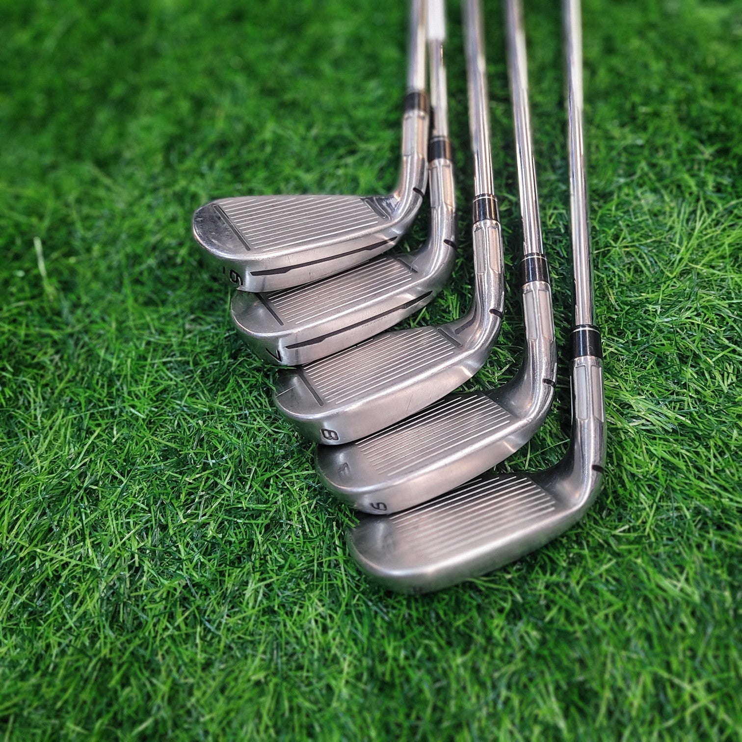TaylorMade Iron Set / M2 / 5pcs / R