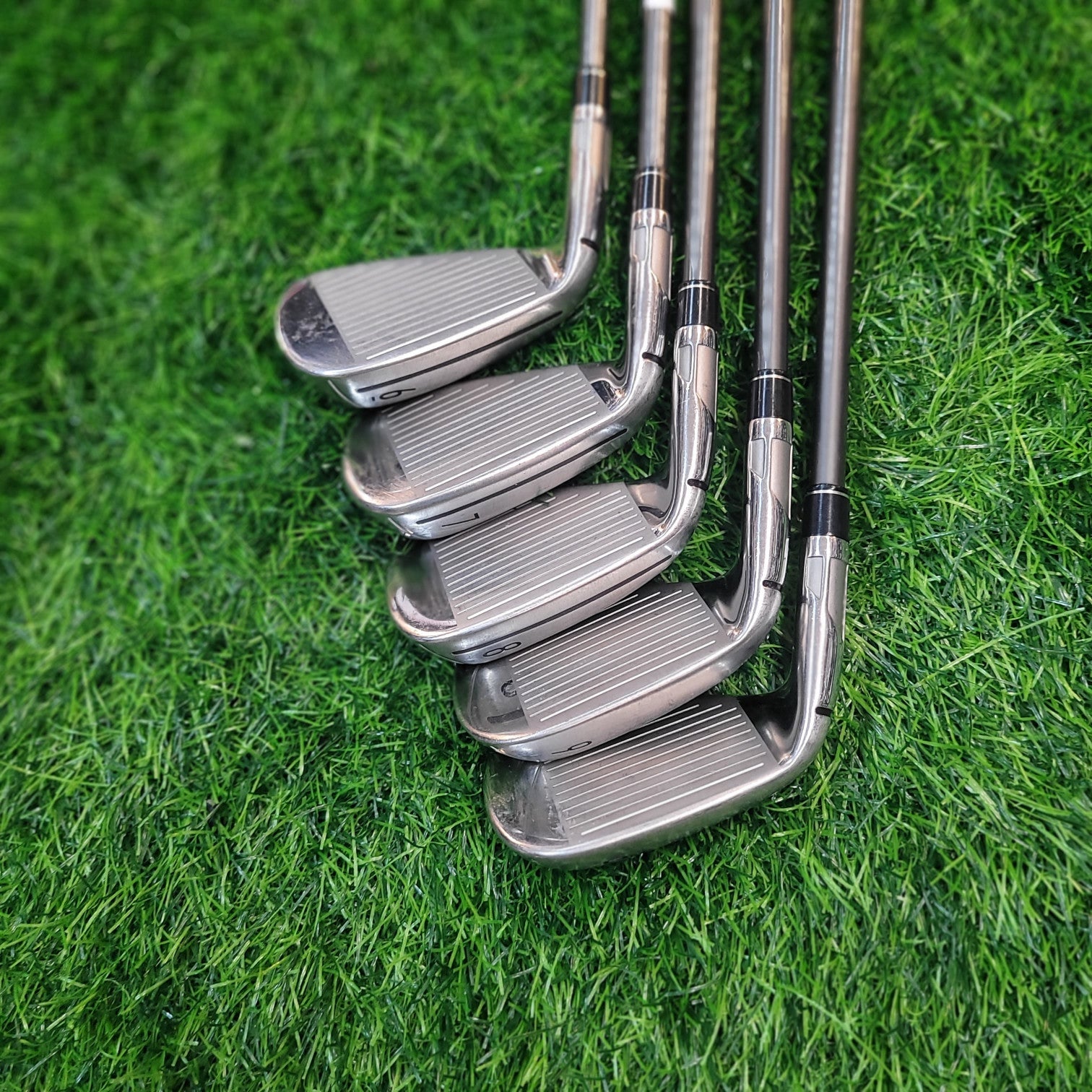 TaylorMade Iron Set / SIM Max / 5pcs / R