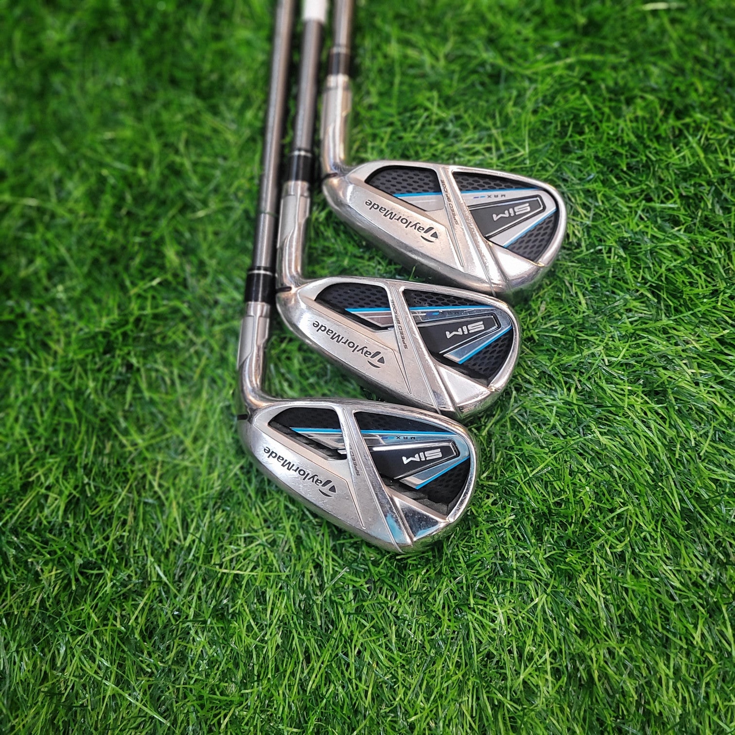 TaylorMade Iron Set / SIM Max / 5pcs / R